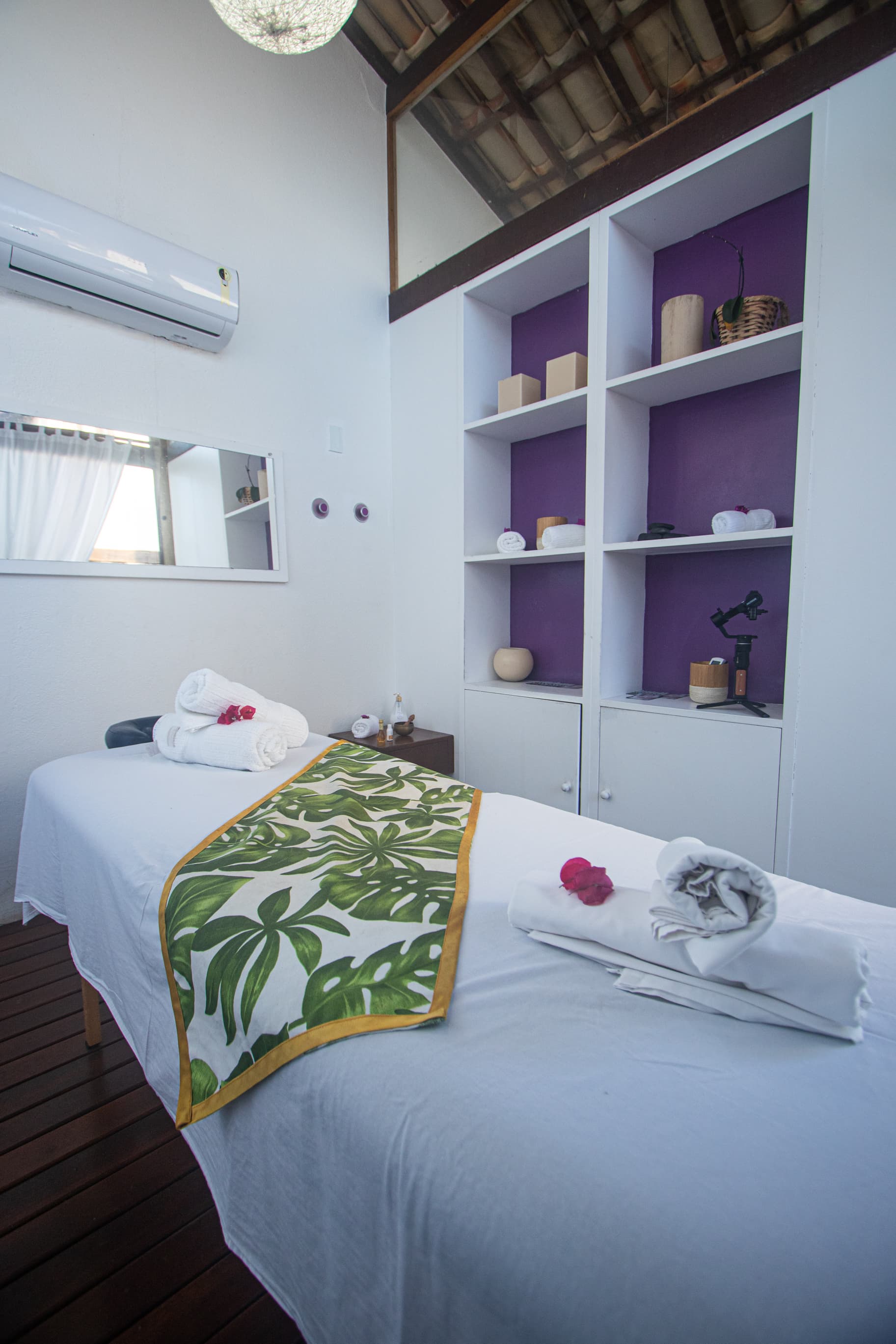 Serena Buzios, Sports and Entertainment