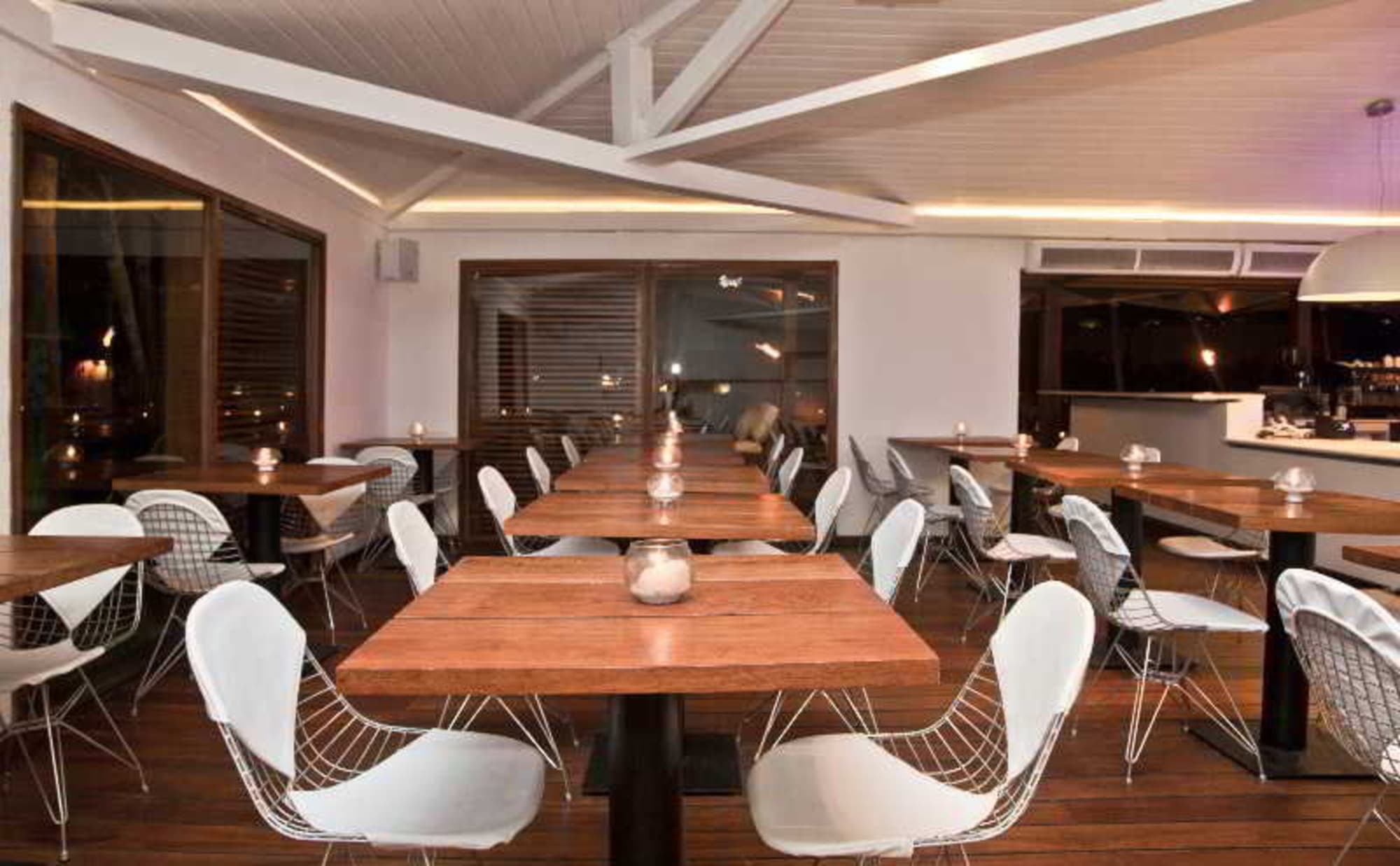 Serena Buzios, Restaurant