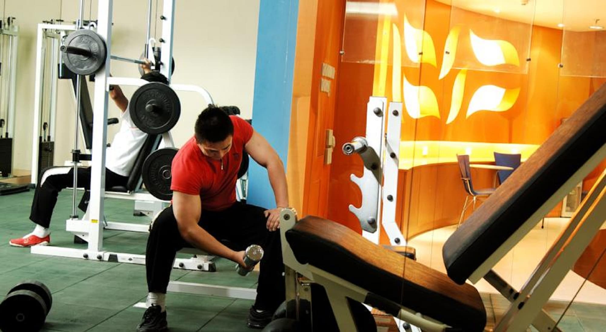 Jianguo Garden Hotel Beijing, Sports and Entertainment