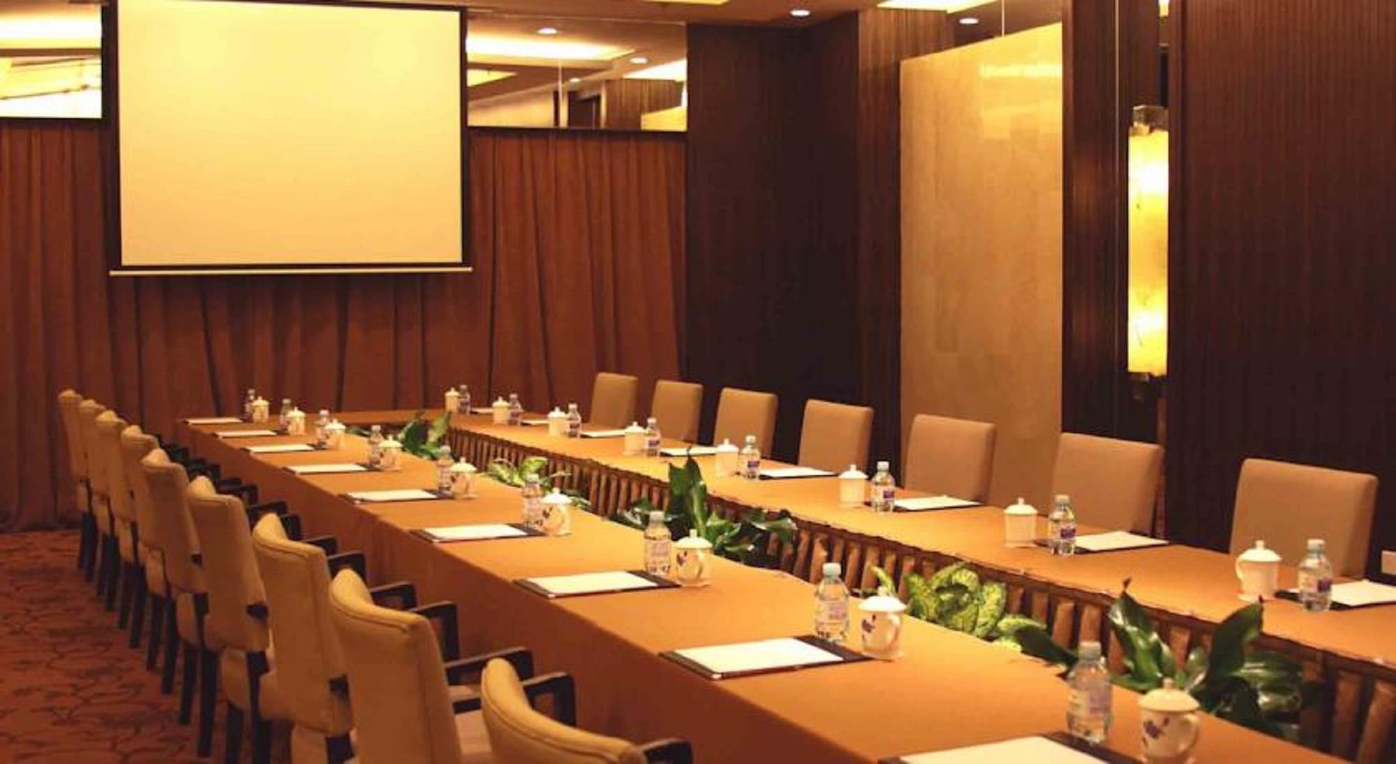 Jianguo Garden Hotel Beijing, Conferences