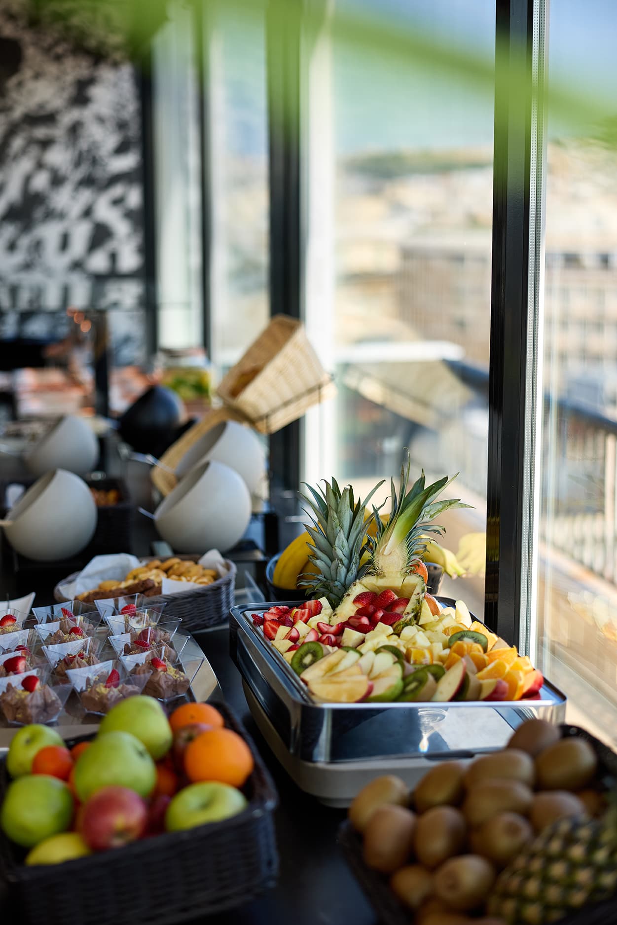 Astor Hotel, Restaurant