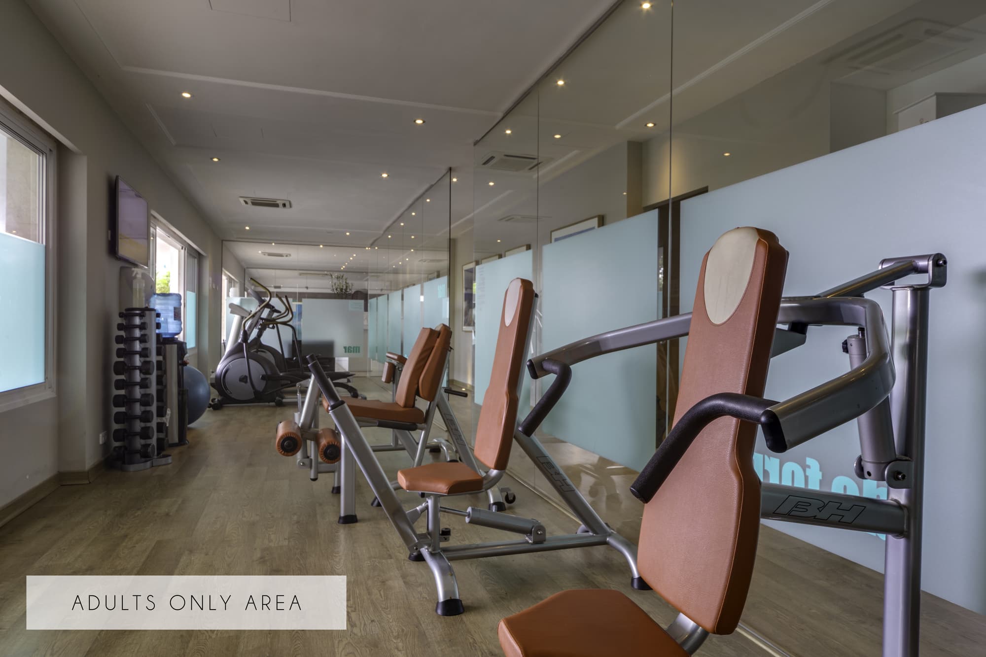 Coronado Thalasso & Spa, Sports and Entertainment