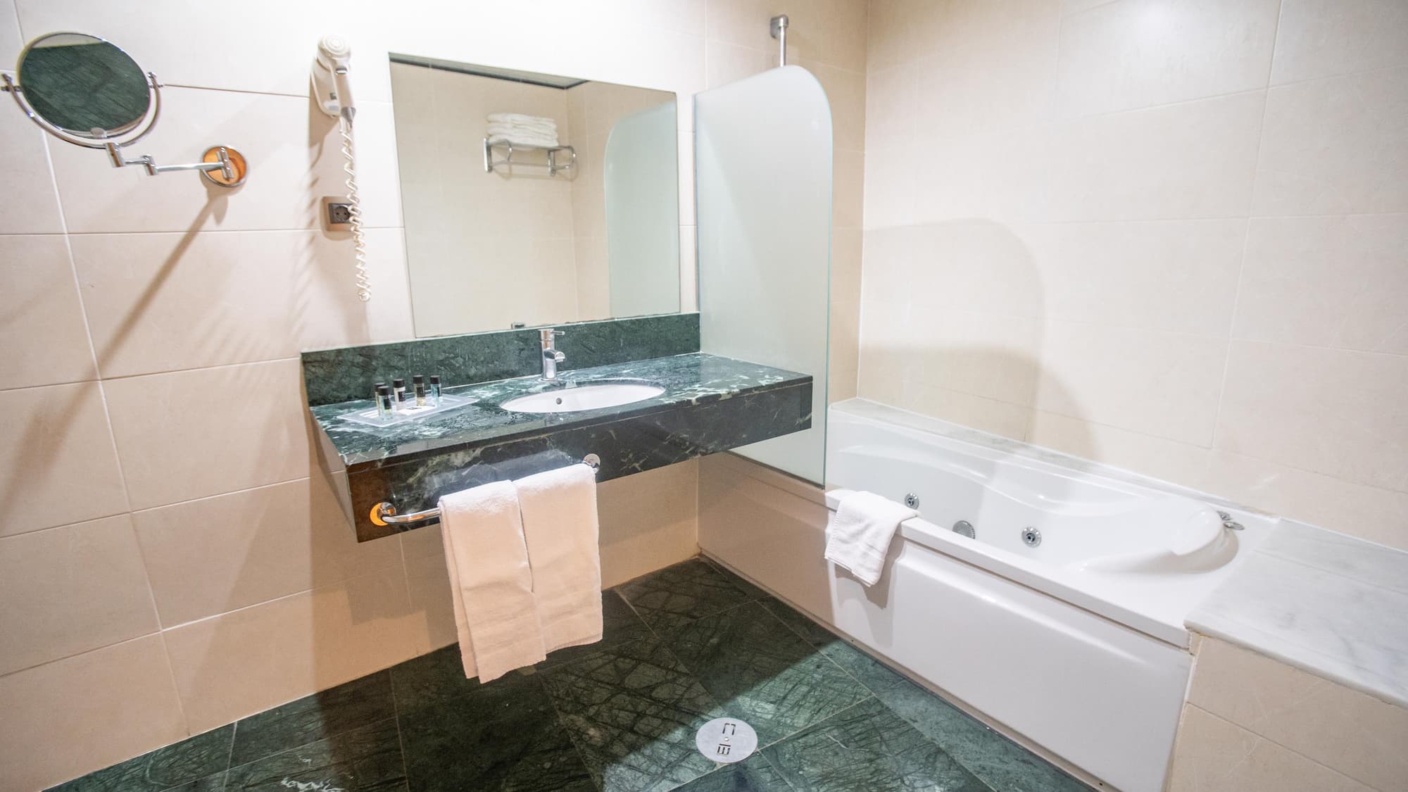 Moon Dreams CalaBahia, Room