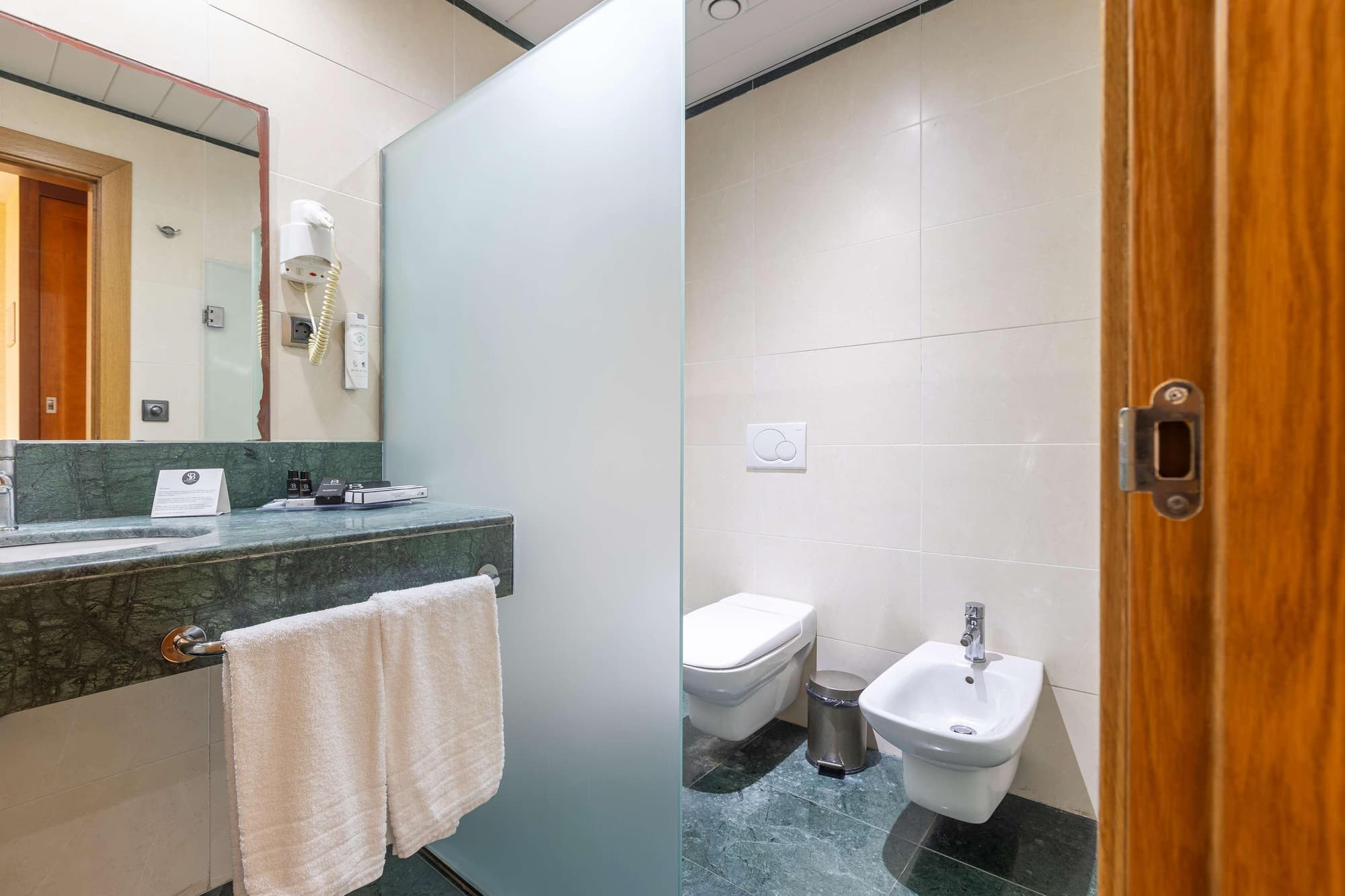 Moon Dreams CalaBahia, Room