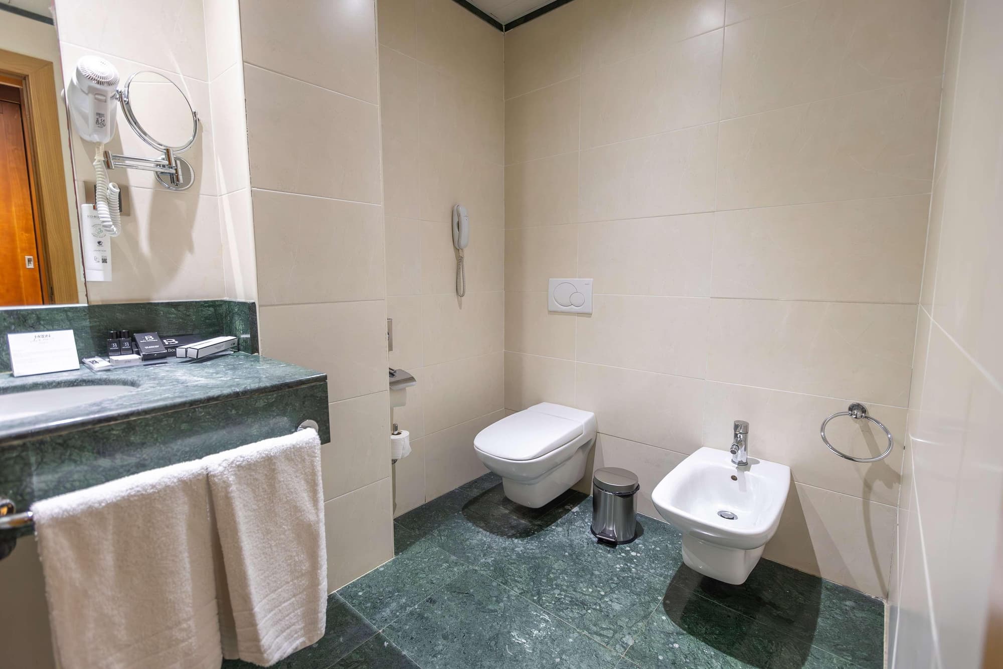 Moon Dreams CalaBahia, Room