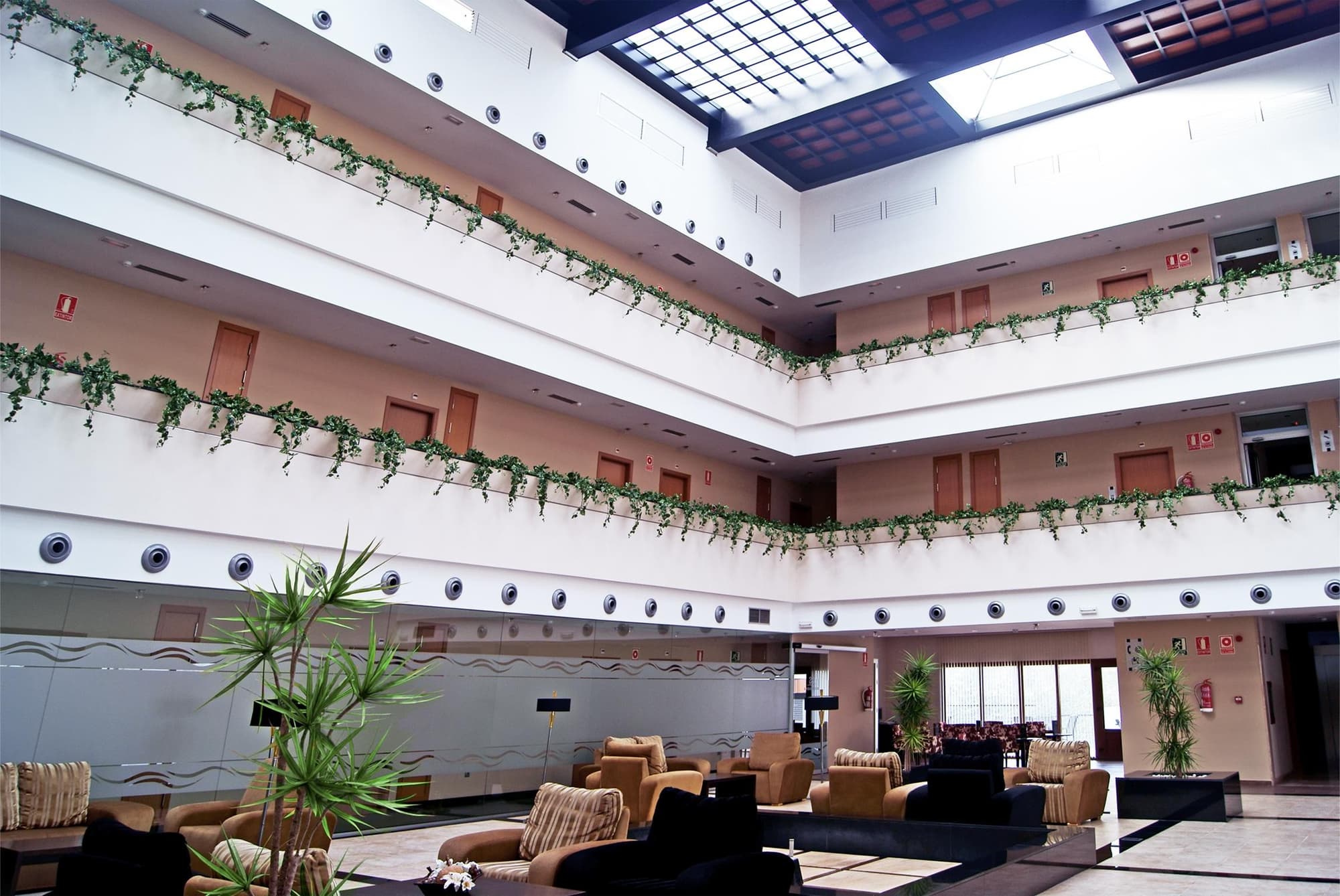 Andalussia, Lobby