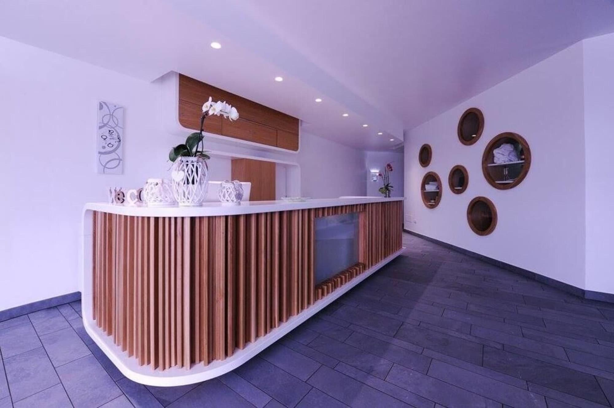 Albergo la Collina, Lobby