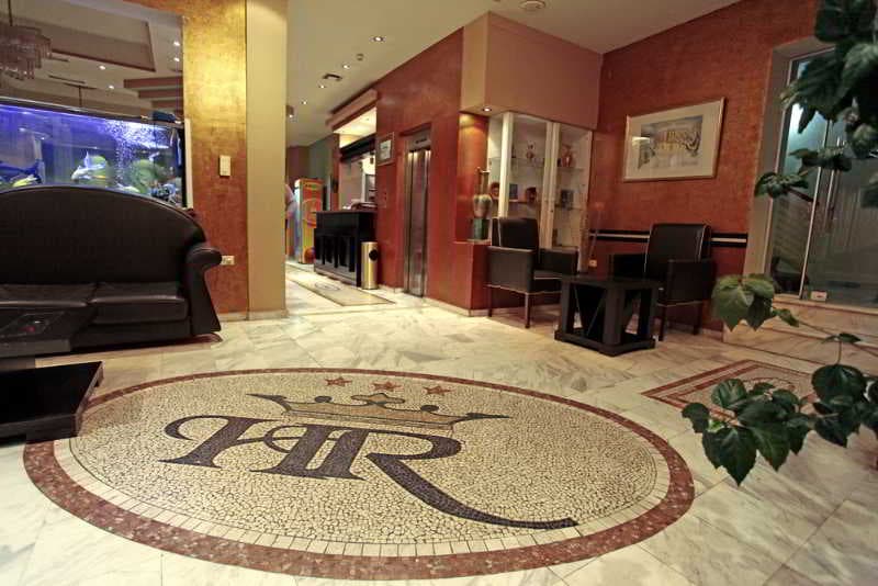 Regency Hotel, Lobby