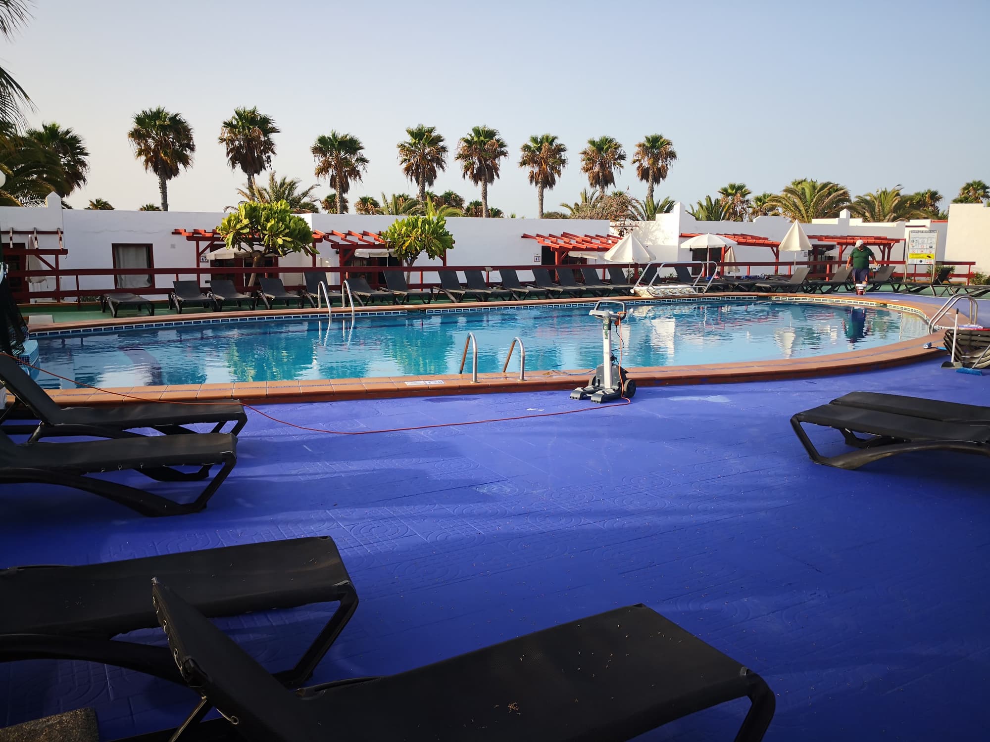 Apartamentos Castillo Beach, Pool