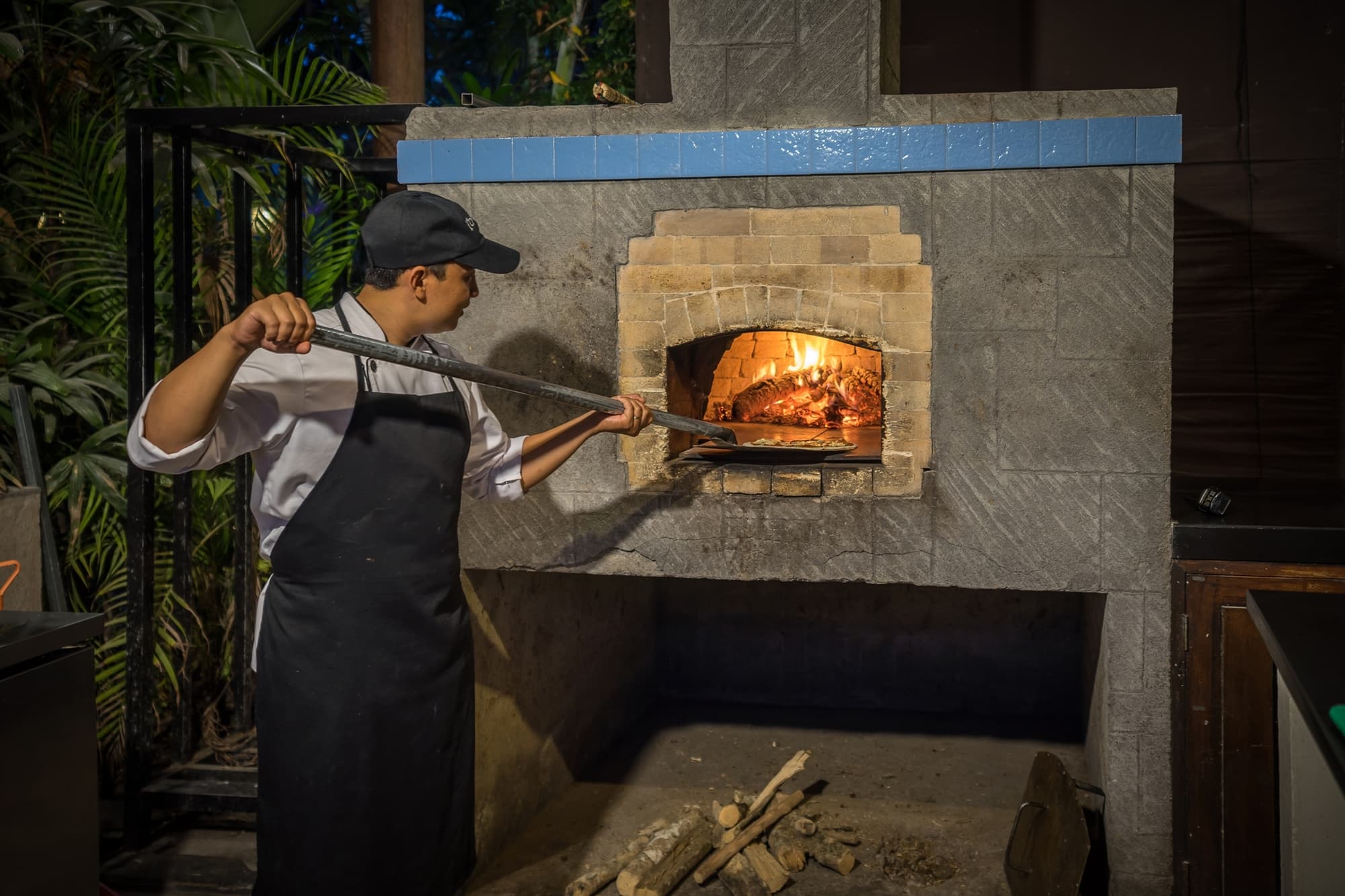 The Lovina Villas, Restaurant