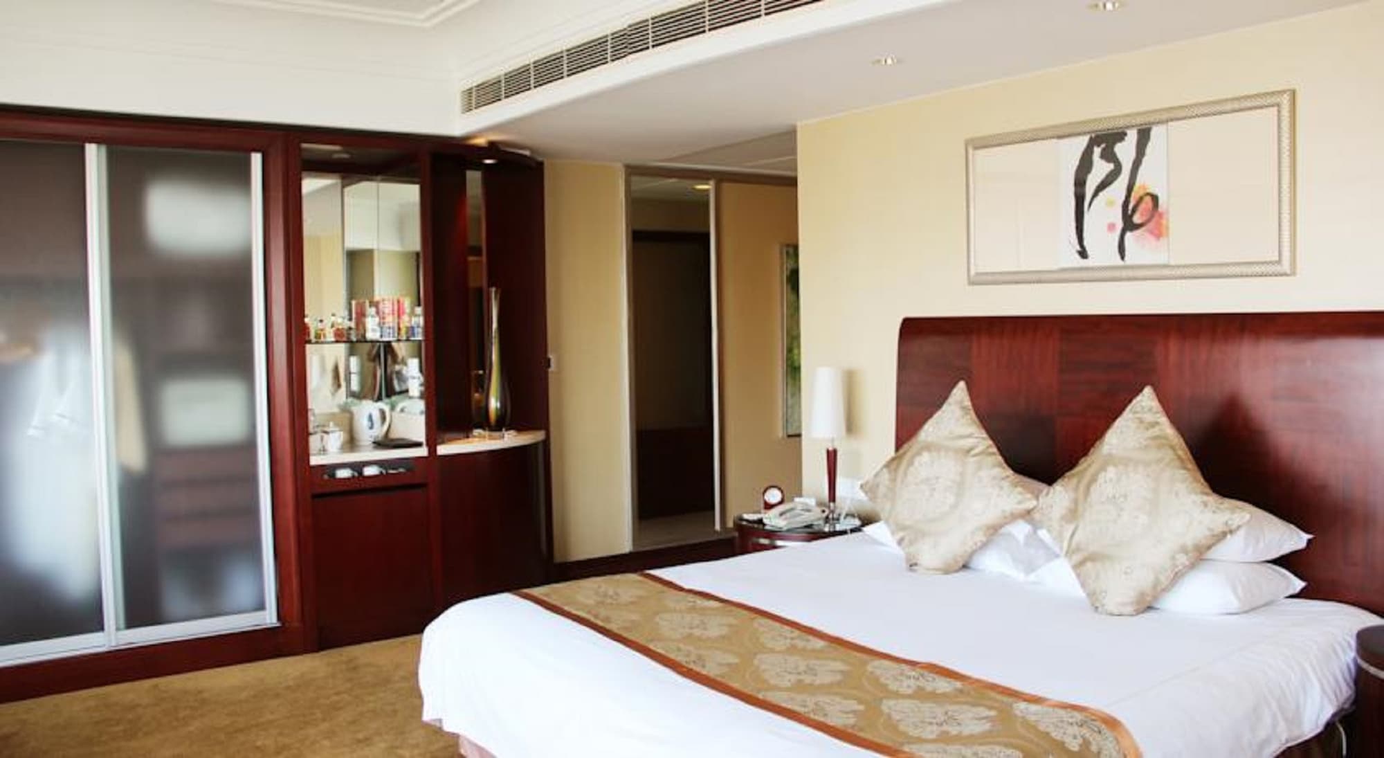 Oriental Riverside Hotel Shanghai, Room