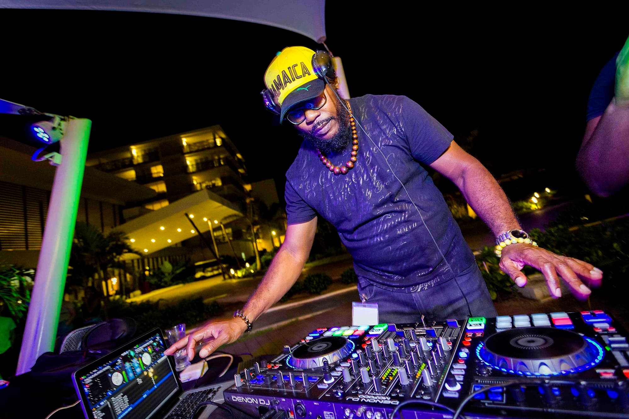 Sonesta Maho Beach Resort, Casino and Spa, General view