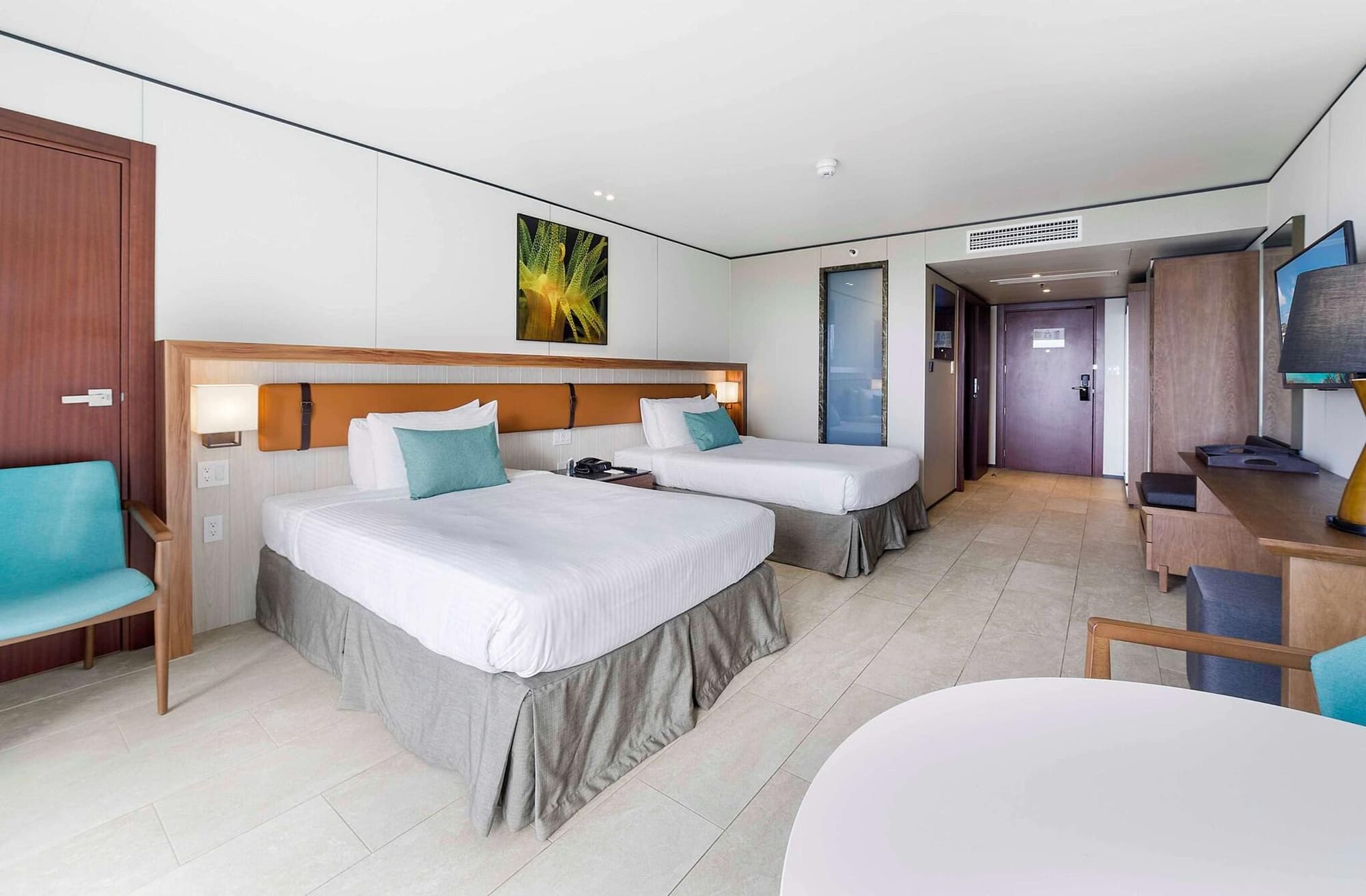 Sonesta Maho Beach Resort, Casino and Spa, Room