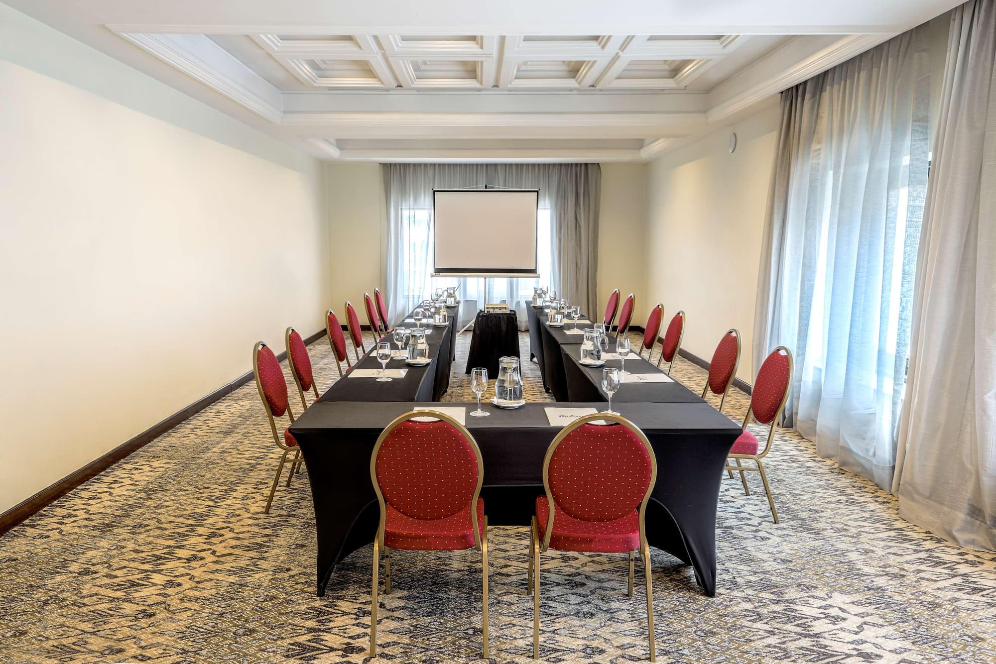 Radisson Montevideo, Conferences
