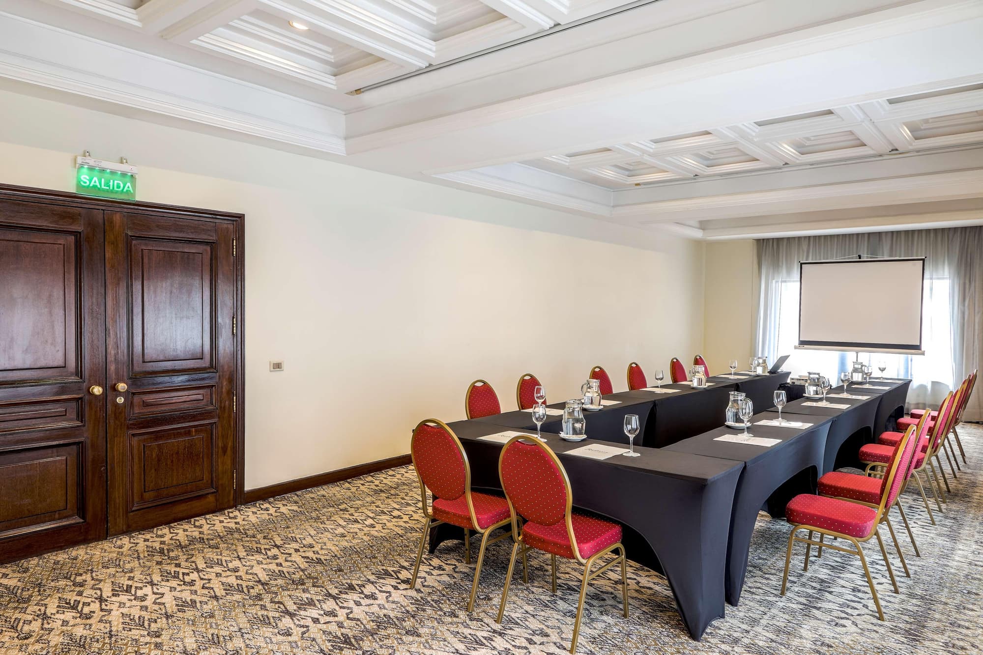 Radisson Montevideo, Conferences