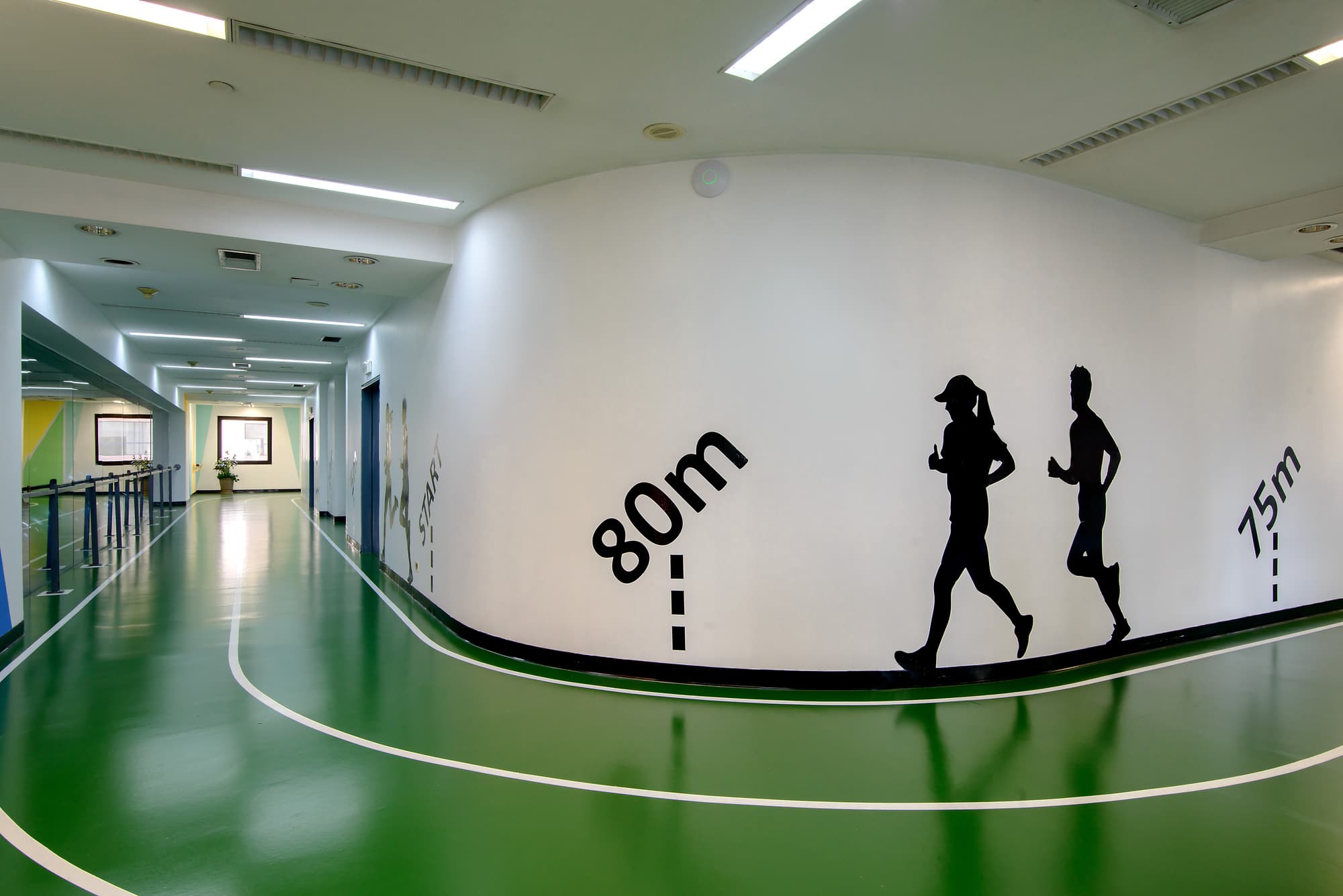 Radisson Montevideo, Pool