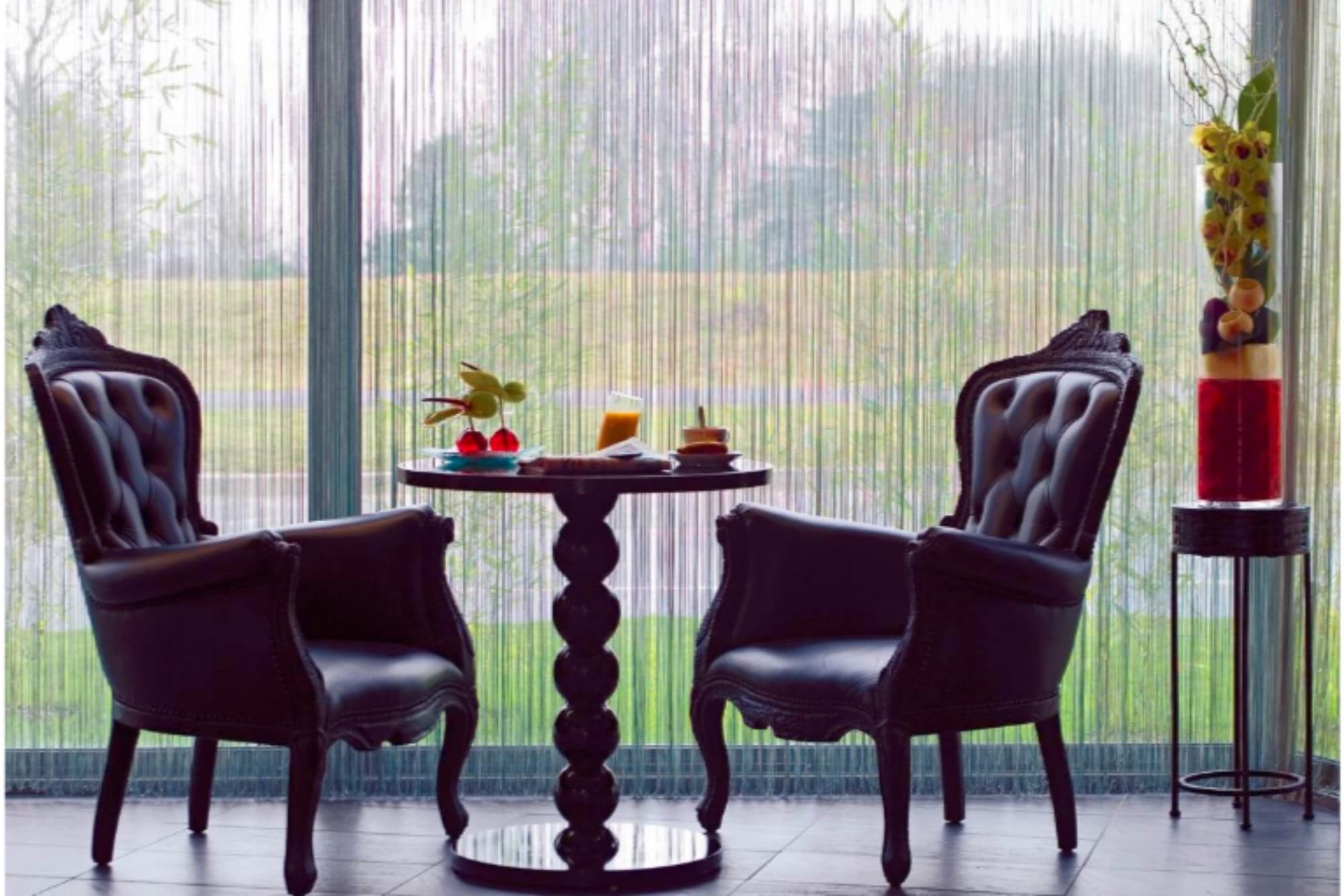 Standing Hotel Suites, Restaurant