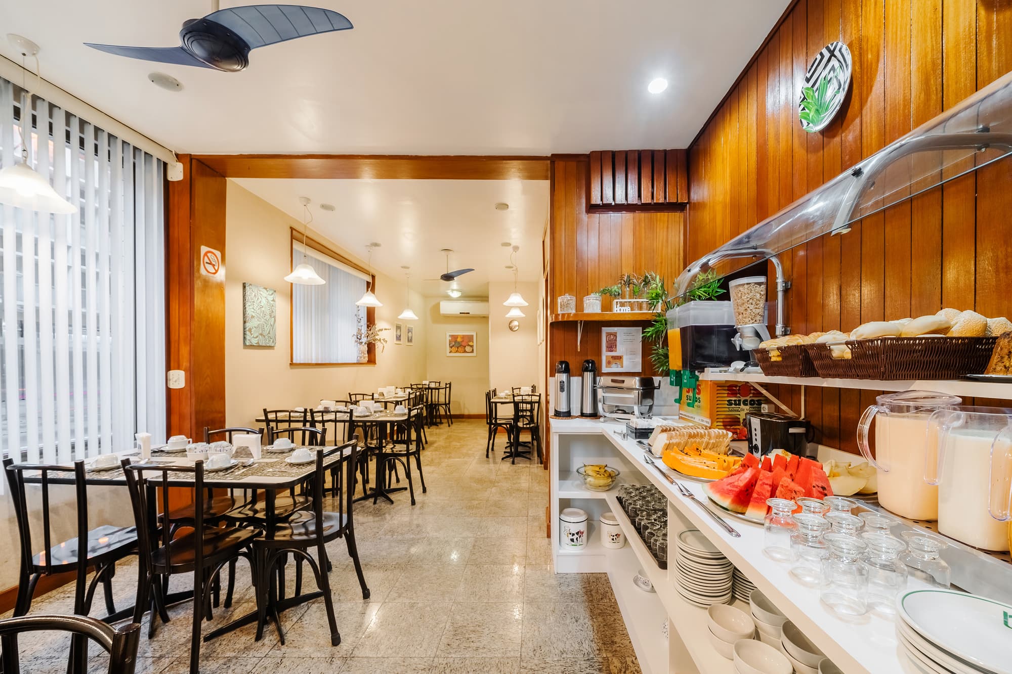 Infinity Copacabana, Restaurant