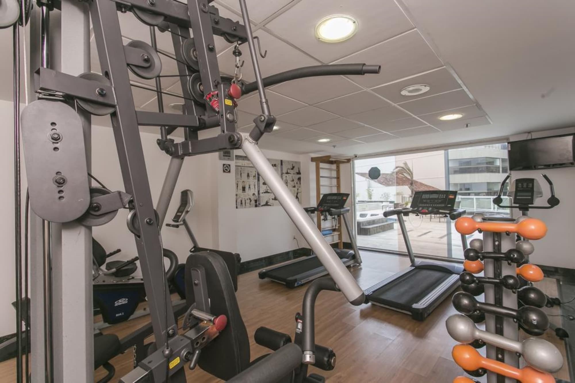 Royalty Barra Hotel, Sports and Entertainment