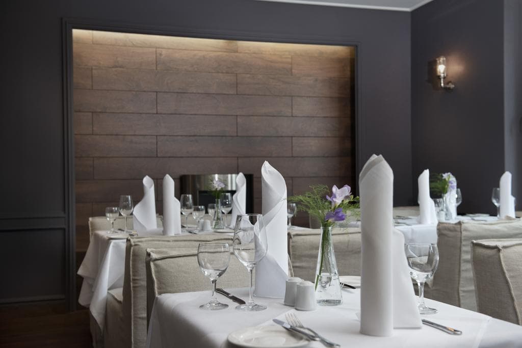 Park Hotel Hamburg Arena, Restaurant