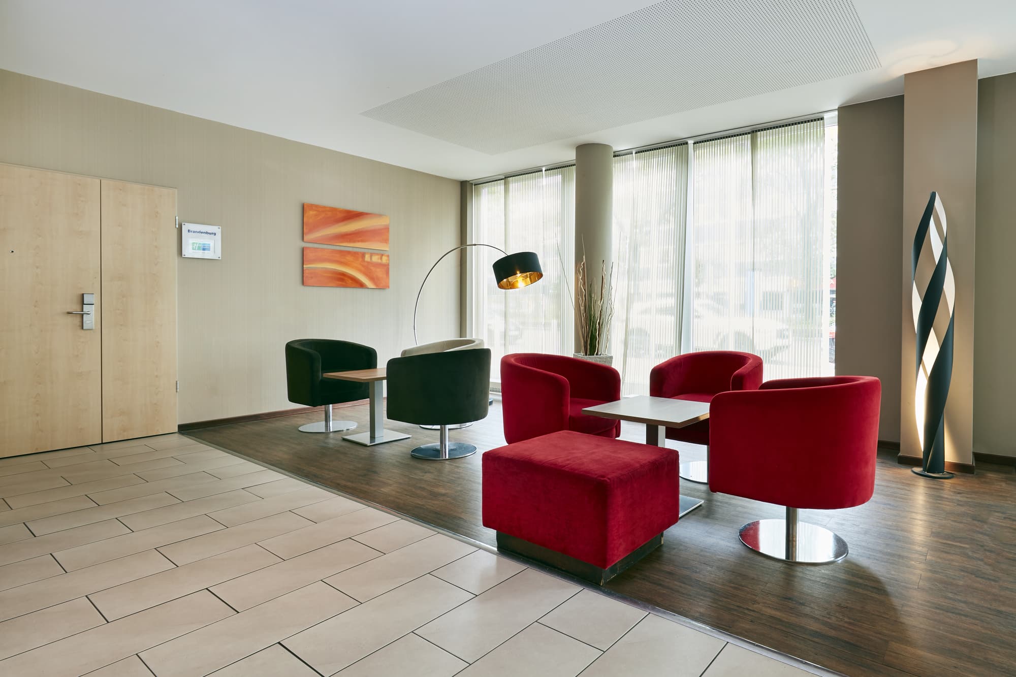 Premier Inn Berlin City Centre, Lobby