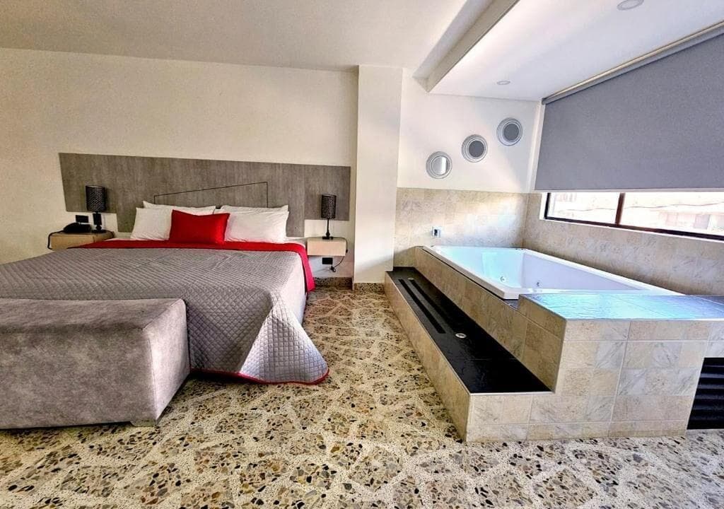 Hotel Ofix, General view