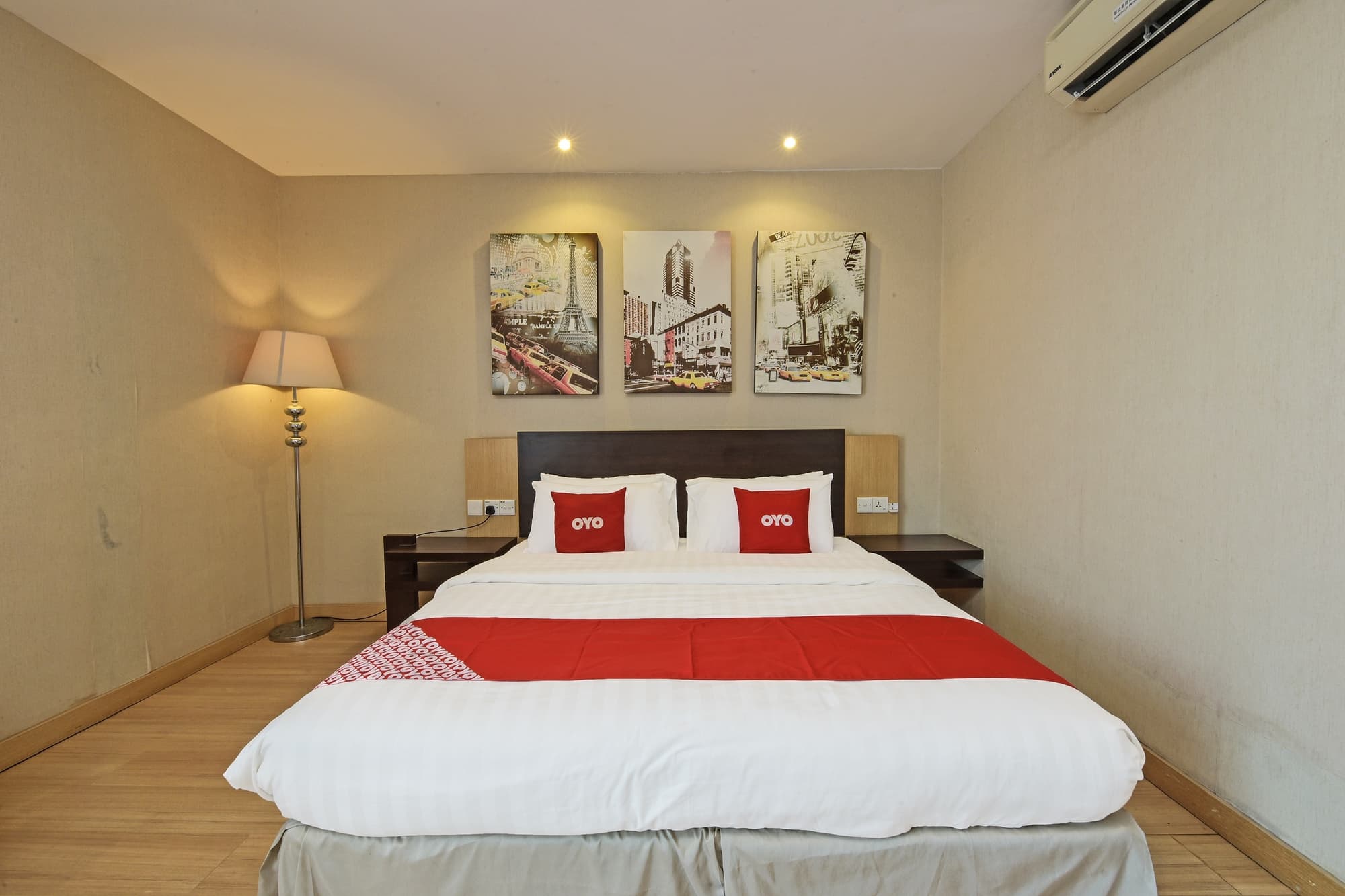 Townhouse Oak Melaka Near Dataran Pahlawan, Room