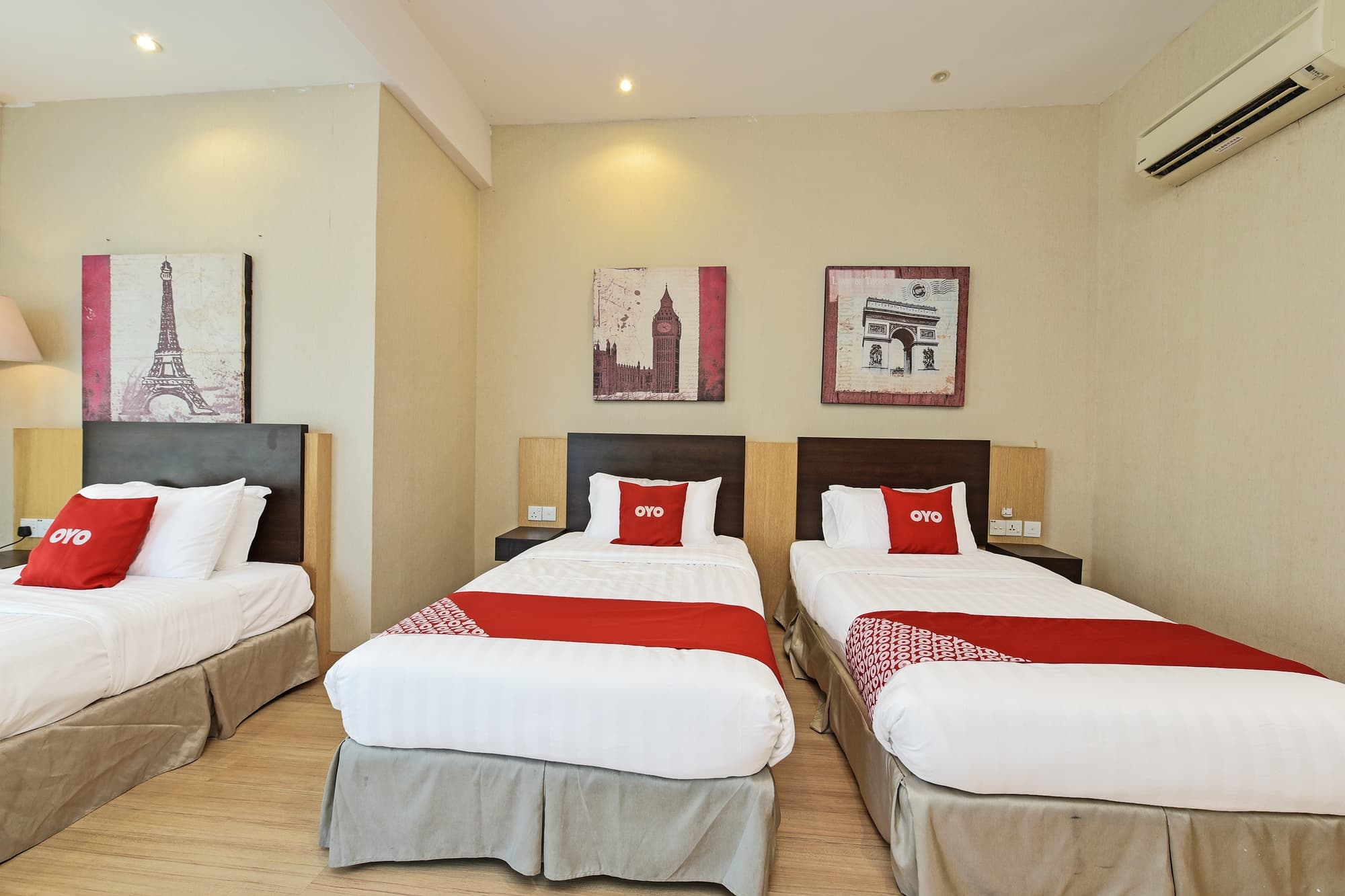 Townhouse Oak Melaka Near Dataran Pahlawan, Room