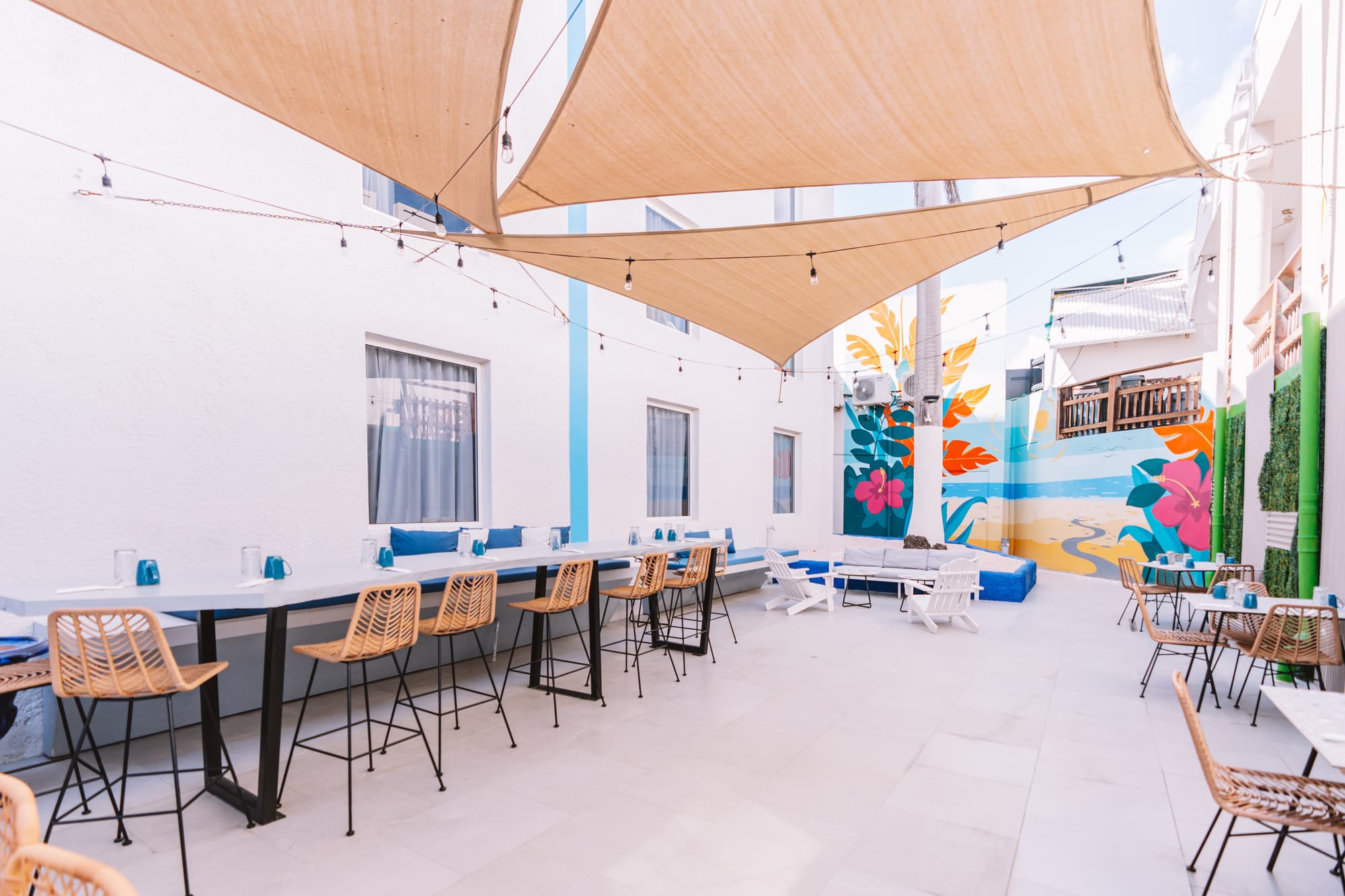 TRYP by Wyndham Aruba Adults Only Hotel, Terrace