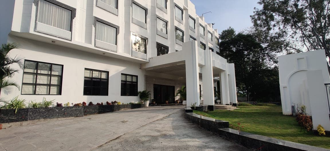 Radiant Globus Hotel, General view