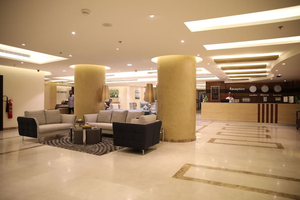 Milana Hotel, Lobby