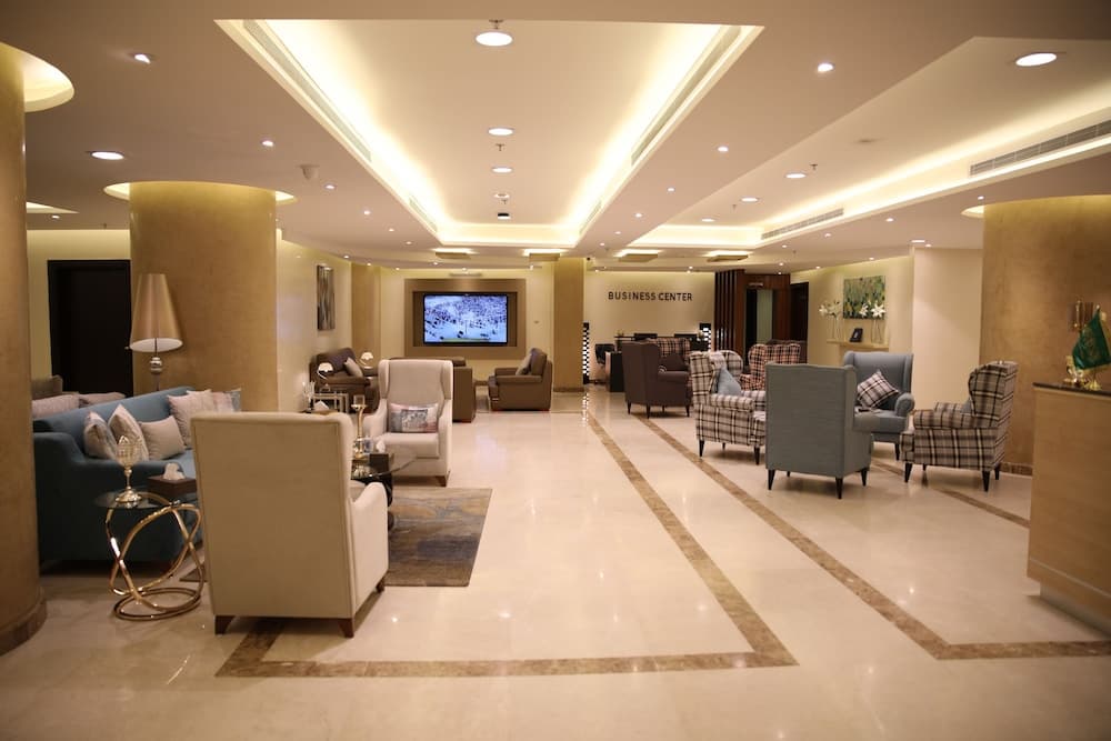 Milana Hotel, Lobby