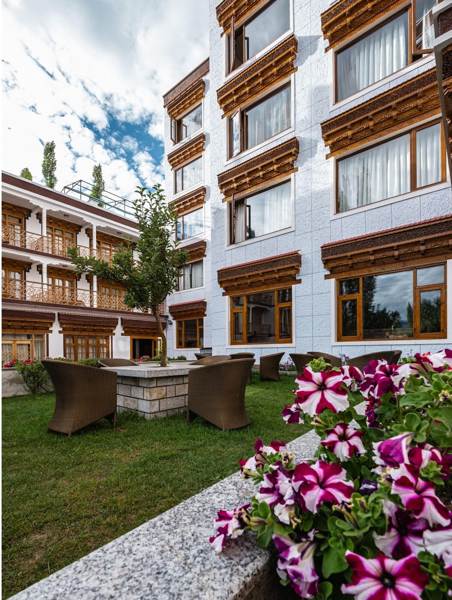 The Gawaling Ladakh, General view