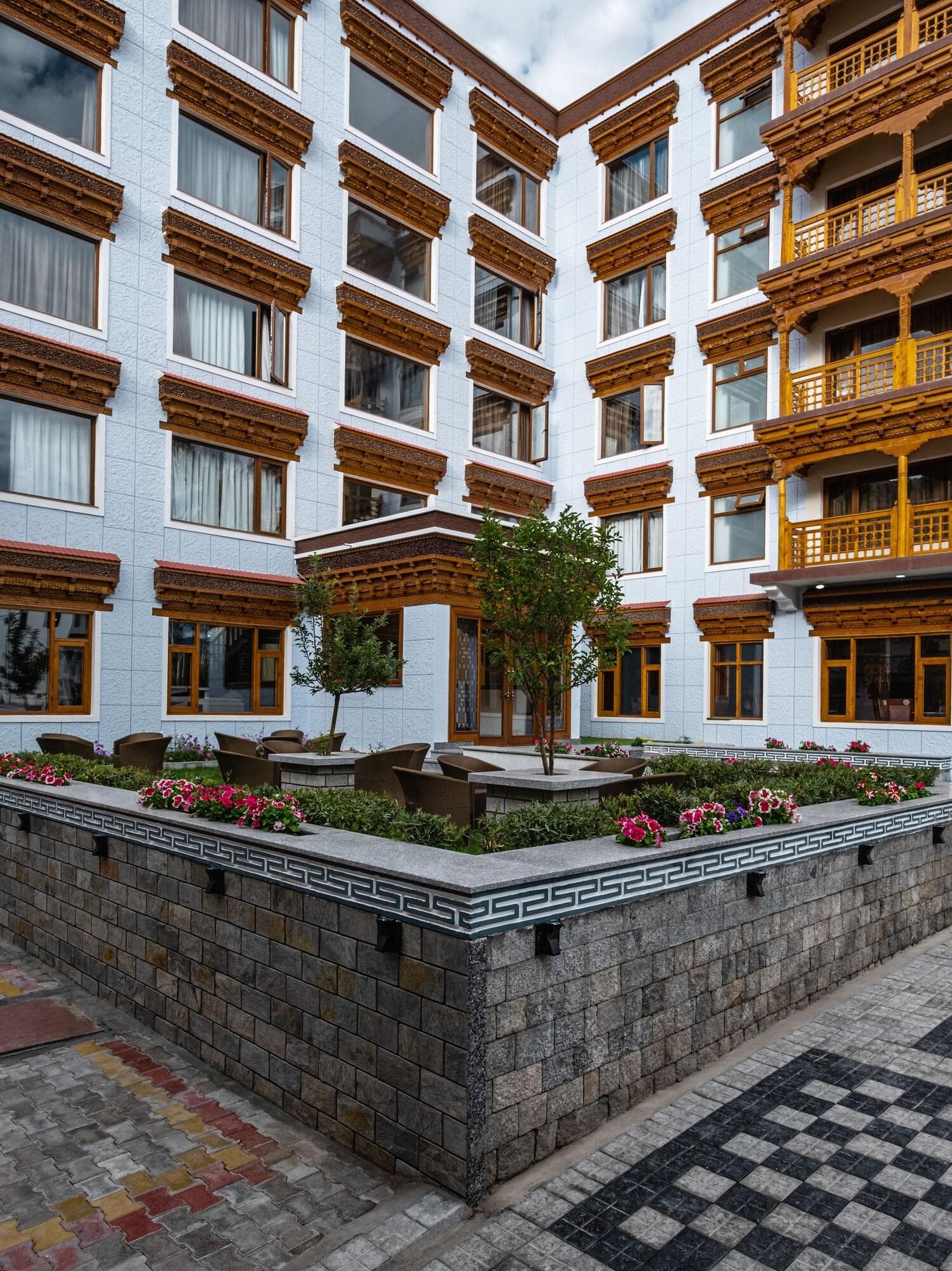 The Gawaling Ladakh, General view