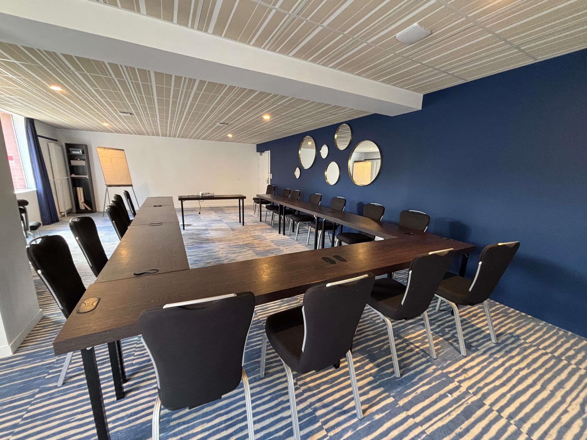 Ibis Styles Morlaix, Conferences