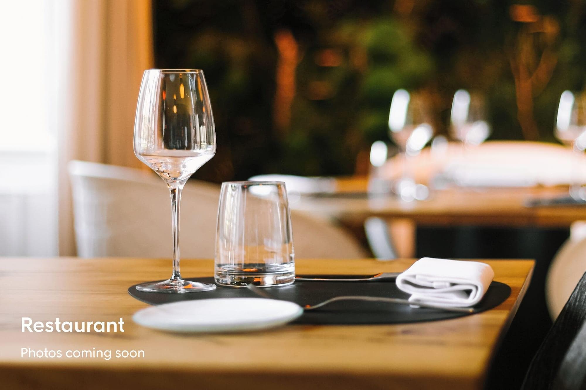 Sonder The Queen, Restaurant