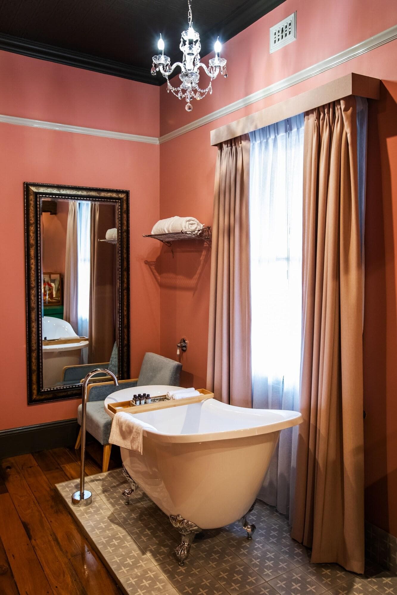 Hotel Australasia, Room