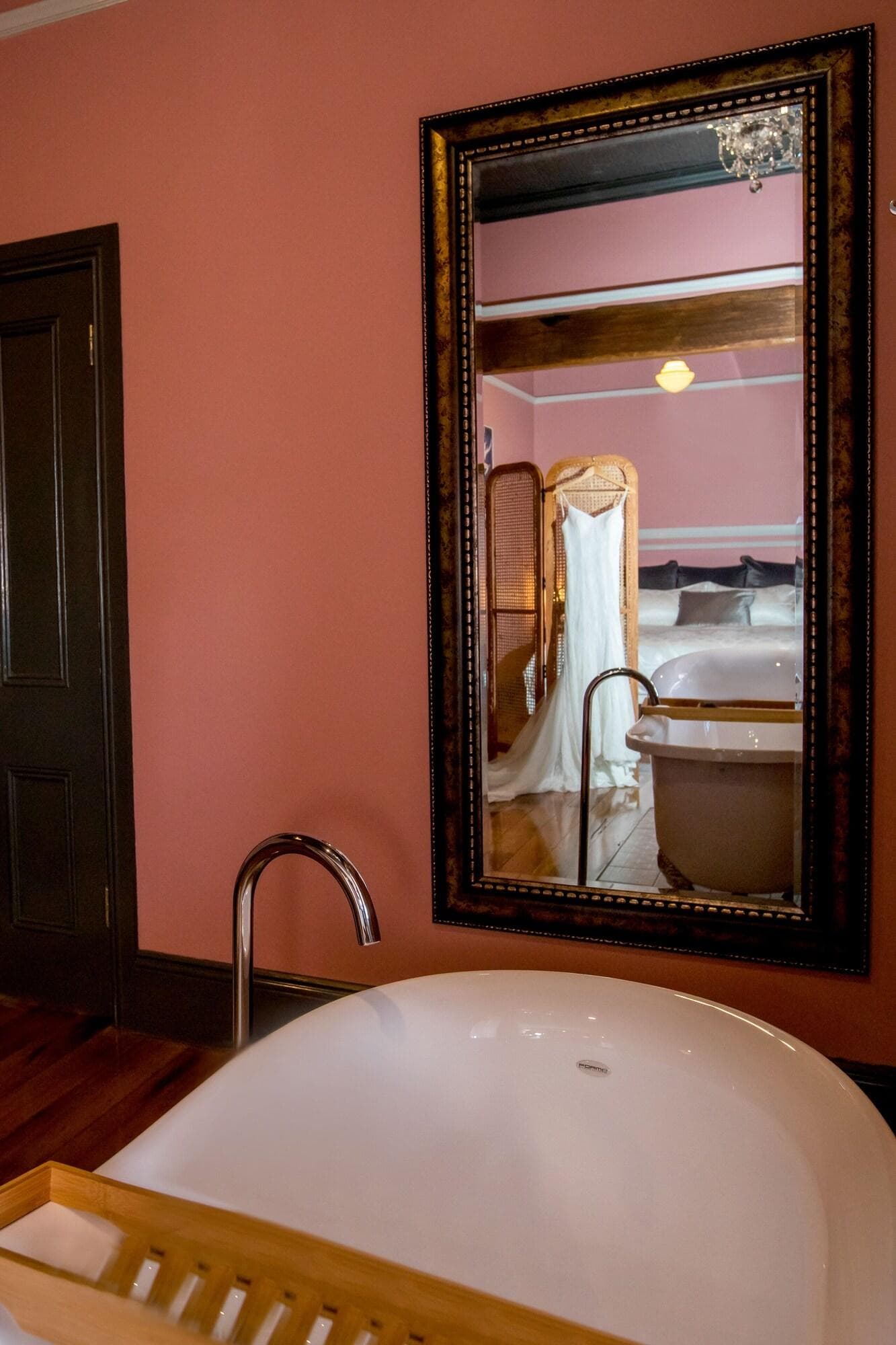 Hotel Australasia, Room