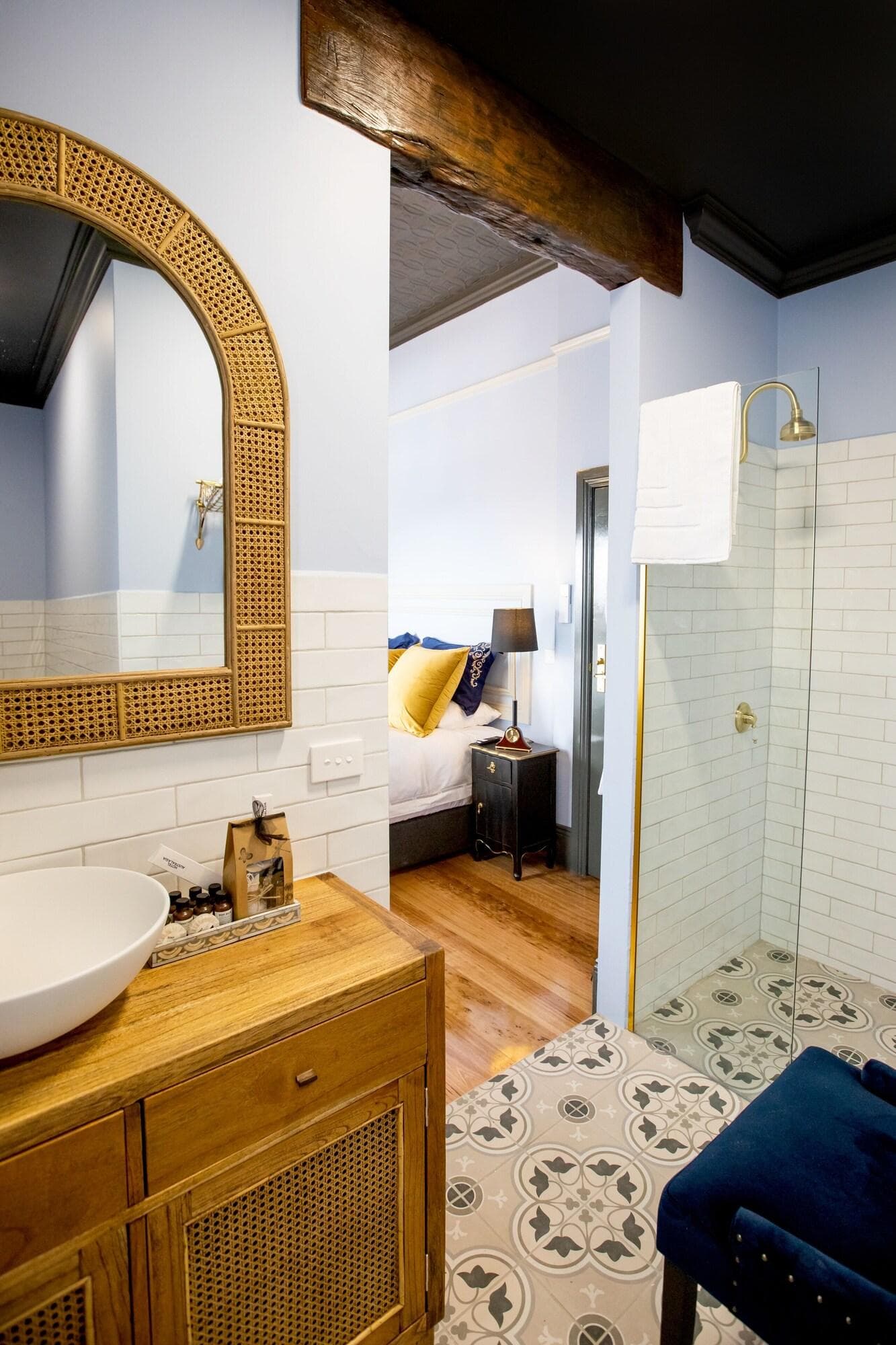 Hotel Australasia, Room