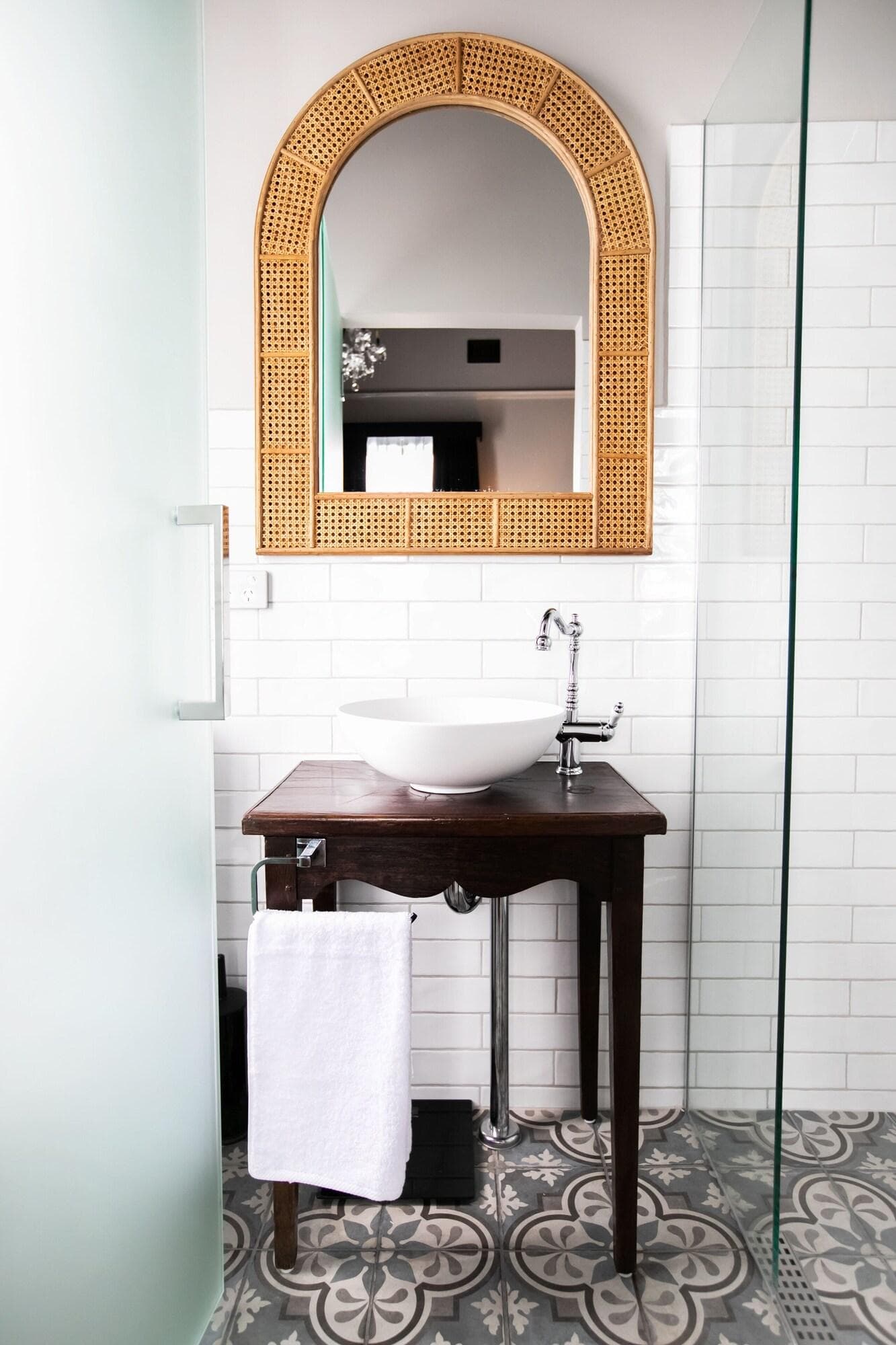 Hotel Australasia, Room