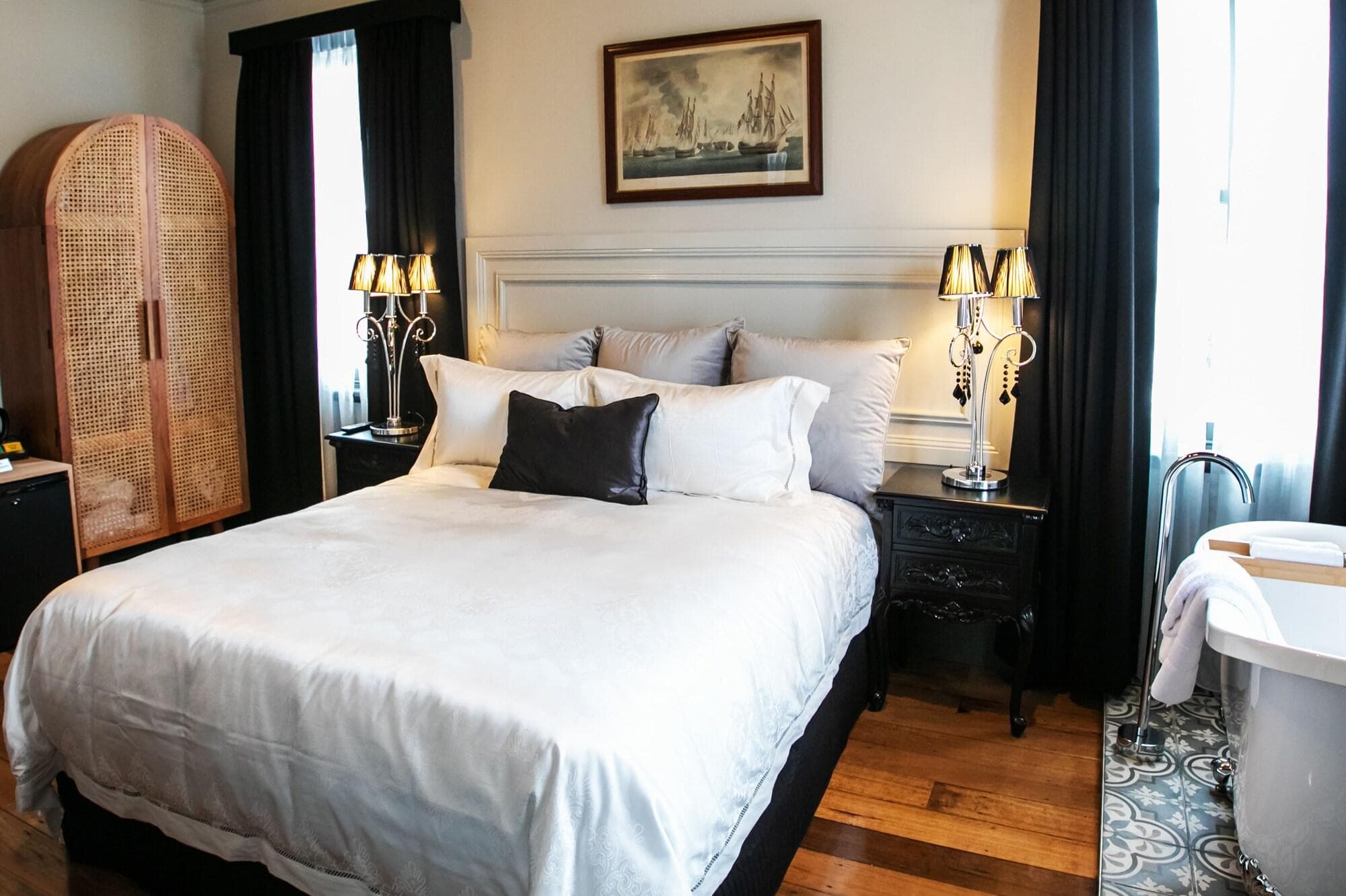 Hotel Australasia, Room