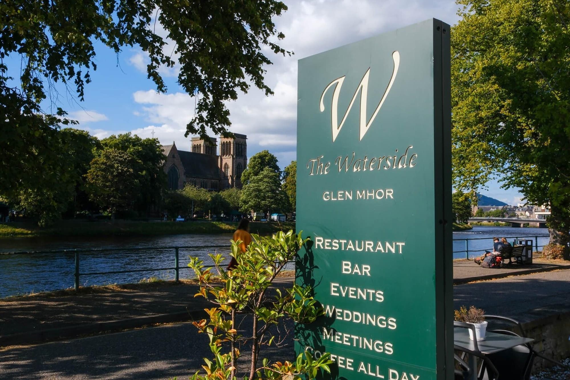 Glen Mhor Hotel, Restaurant