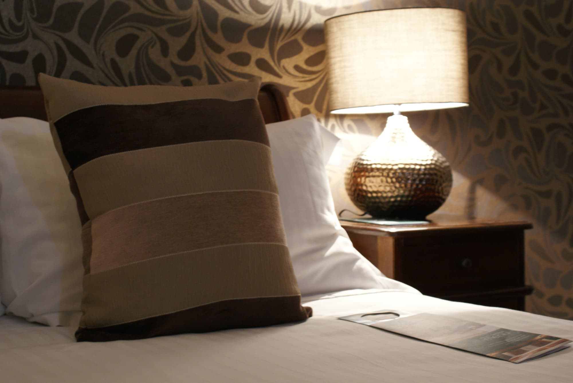 Glen Mhor Hotel, Room