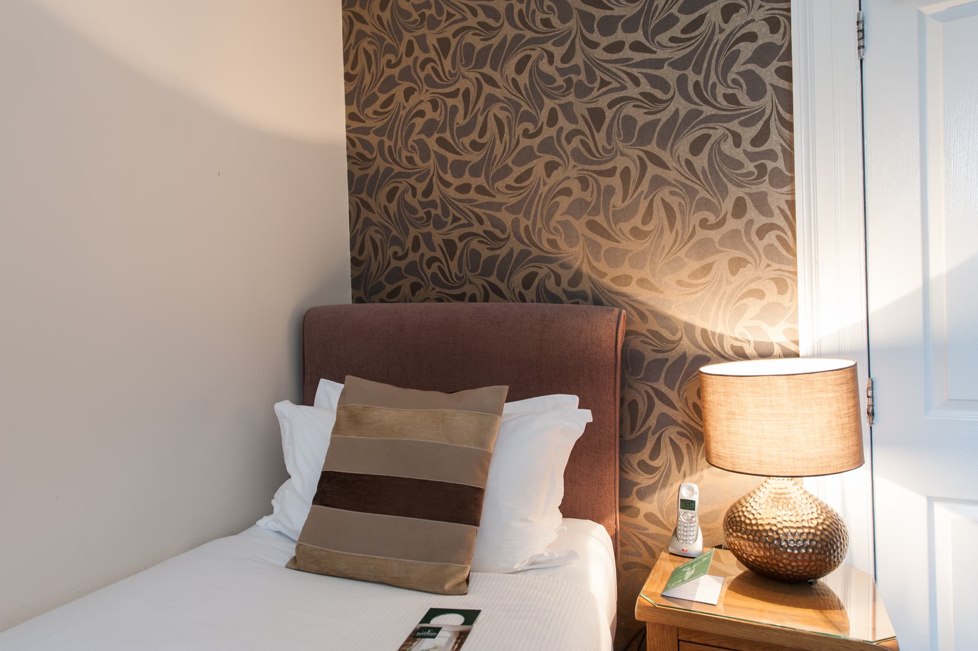 Glen Mhor Hotel, Room