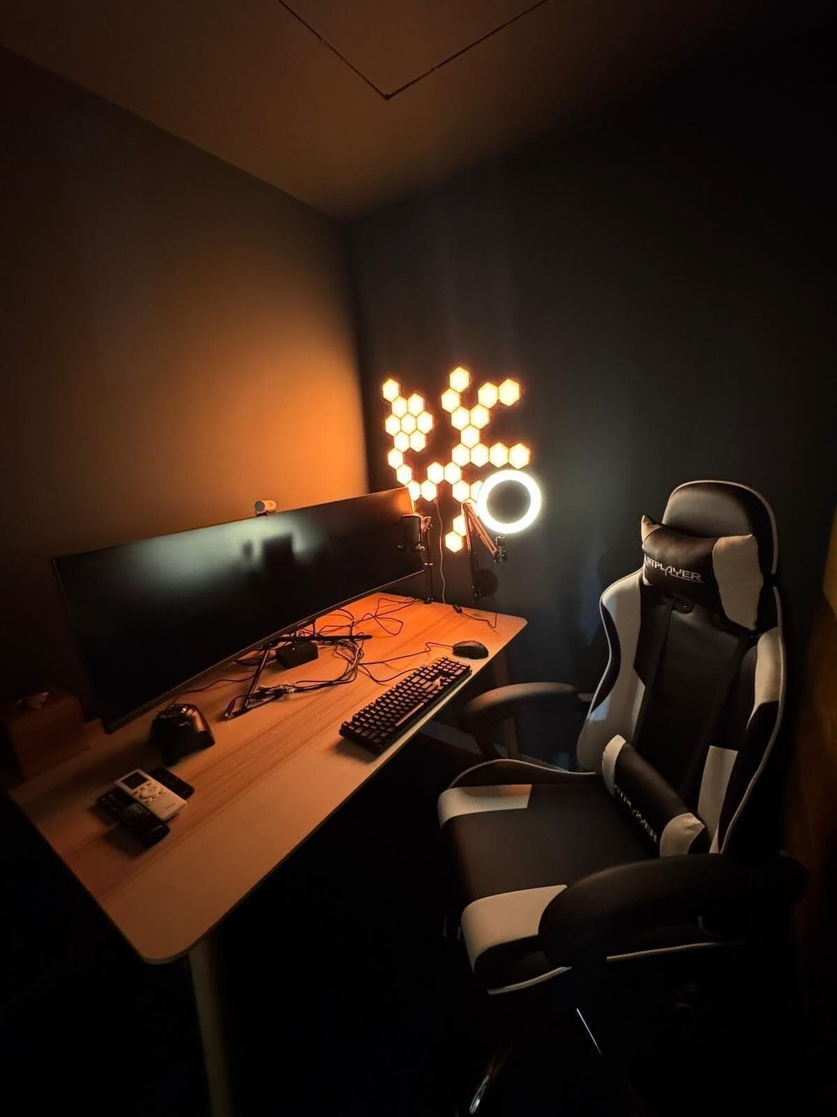 MetroArt Hotel, Room