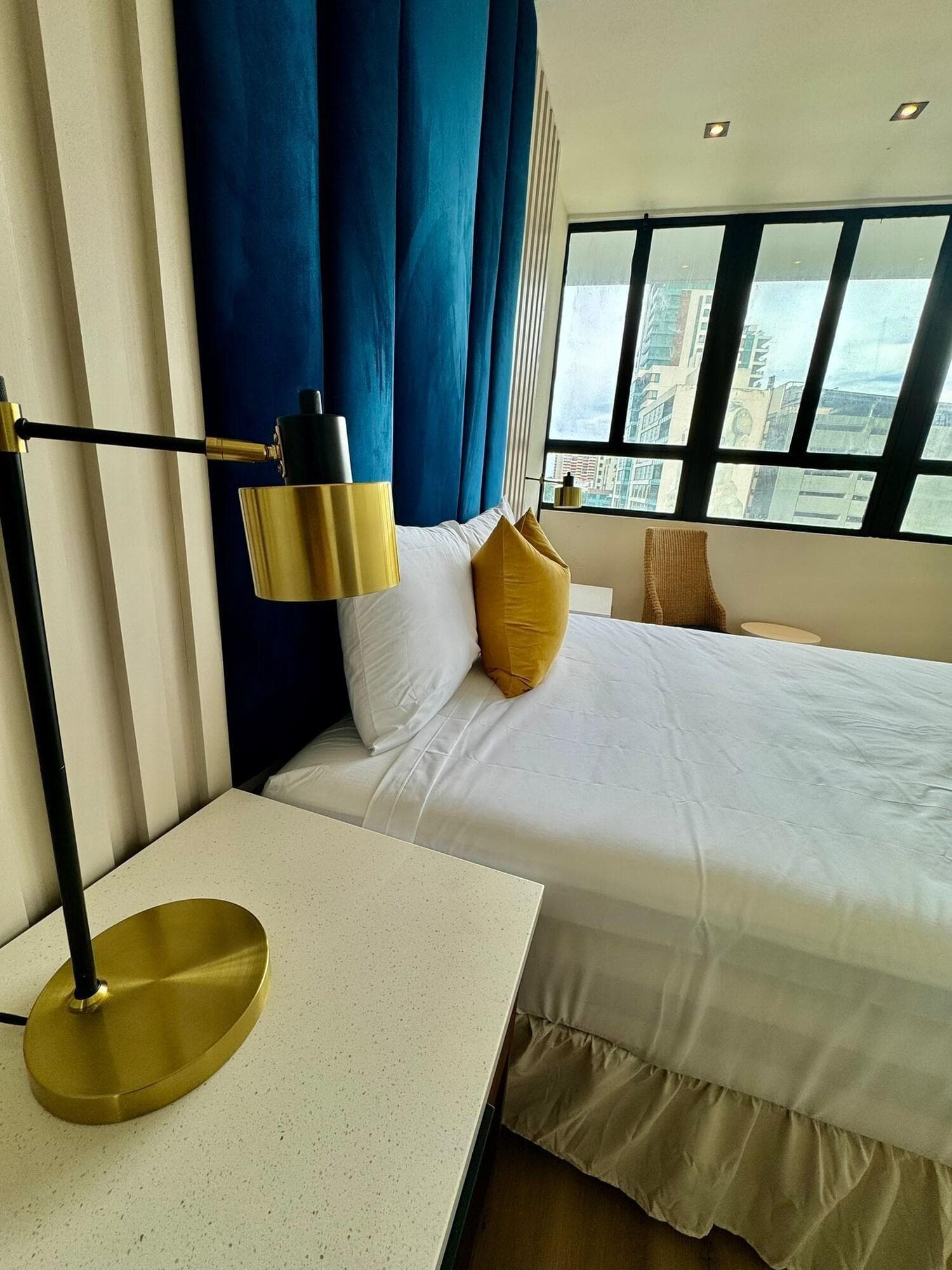 MetroArt Hotel, Room