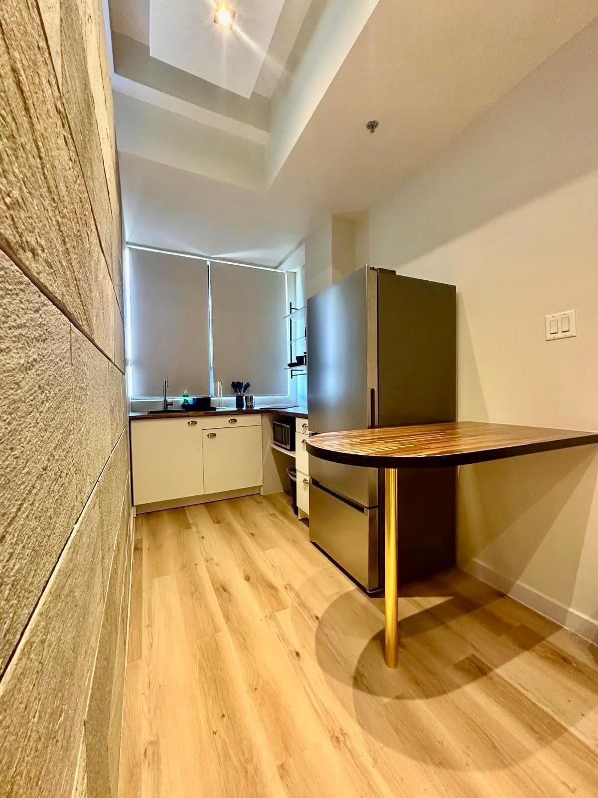 MetroArt Hotel, Room