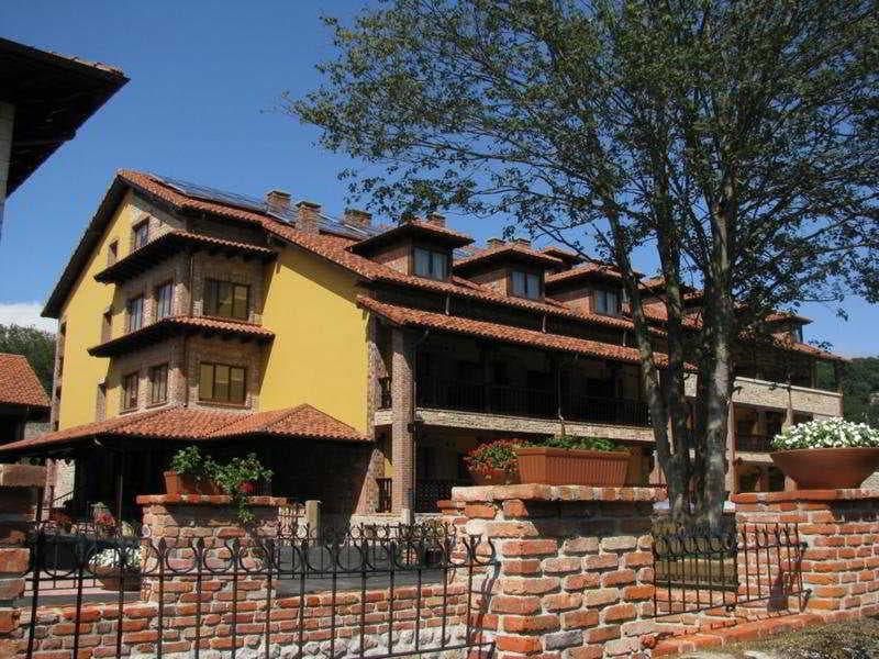 Maria Manuela, General view