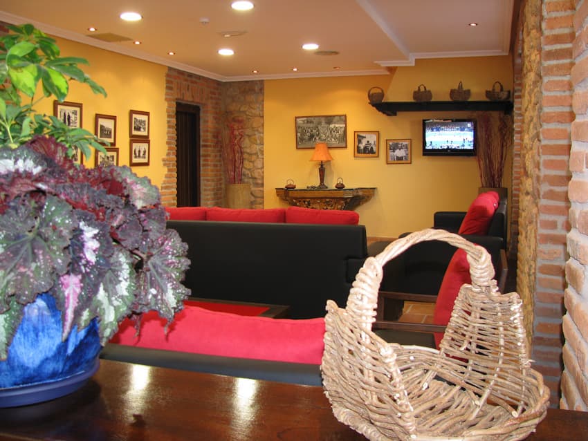 Maria Manuela, General view