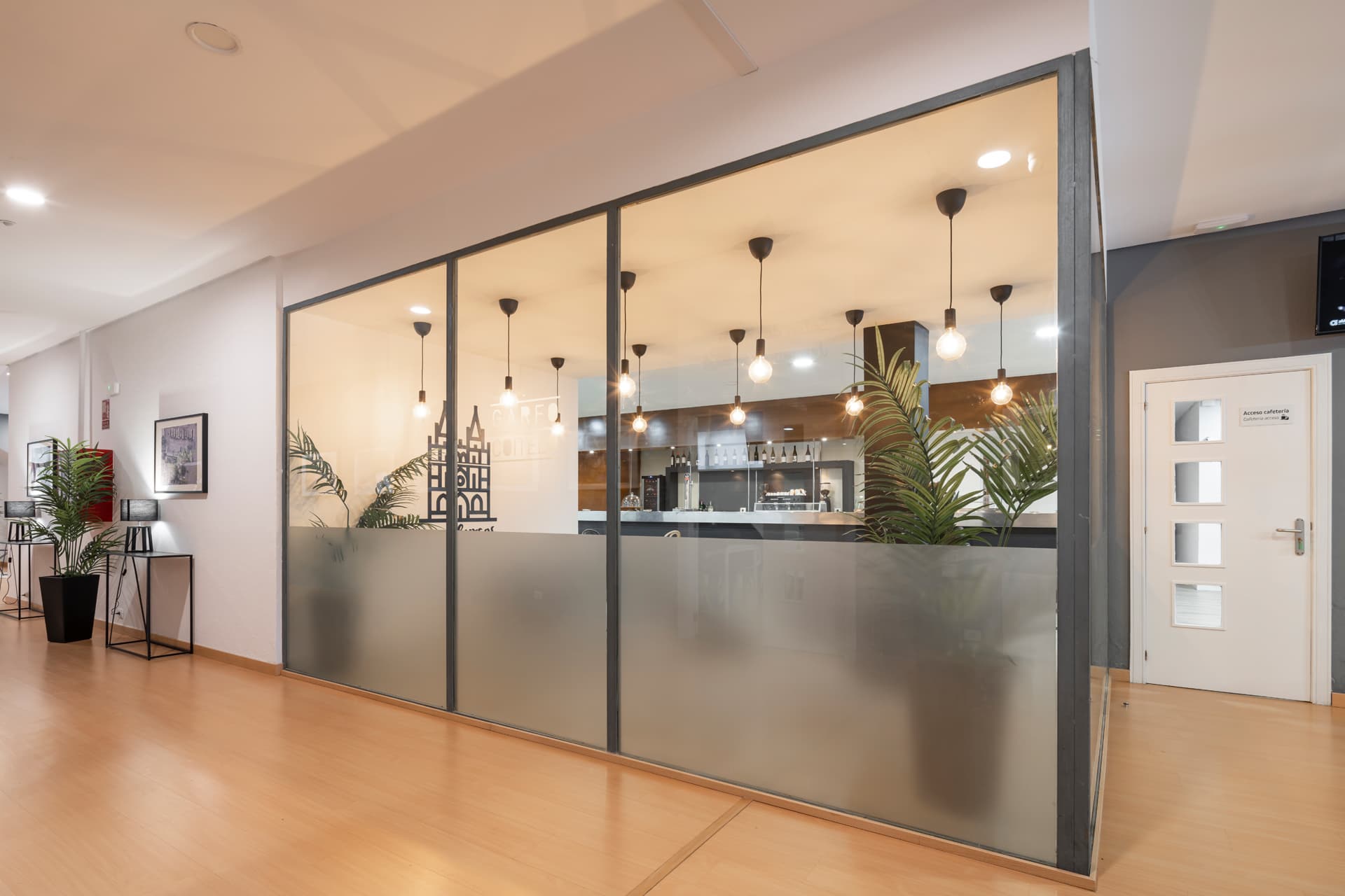 Alda Puerto Seco, Lobby